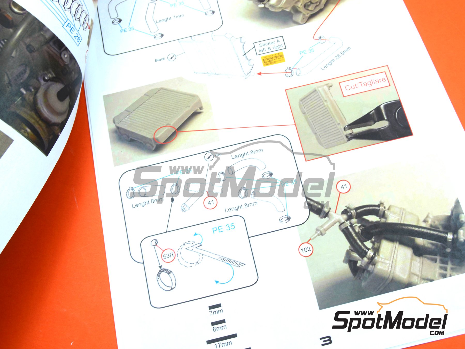 Image 35: Garelli 125cc - Campeonato del Mundo de Motociclismo 1982 | Maqueta de moto en escala&nbsp;1/12 fabricado por Brach Model (ref.&nbsp;BM-VR11)
