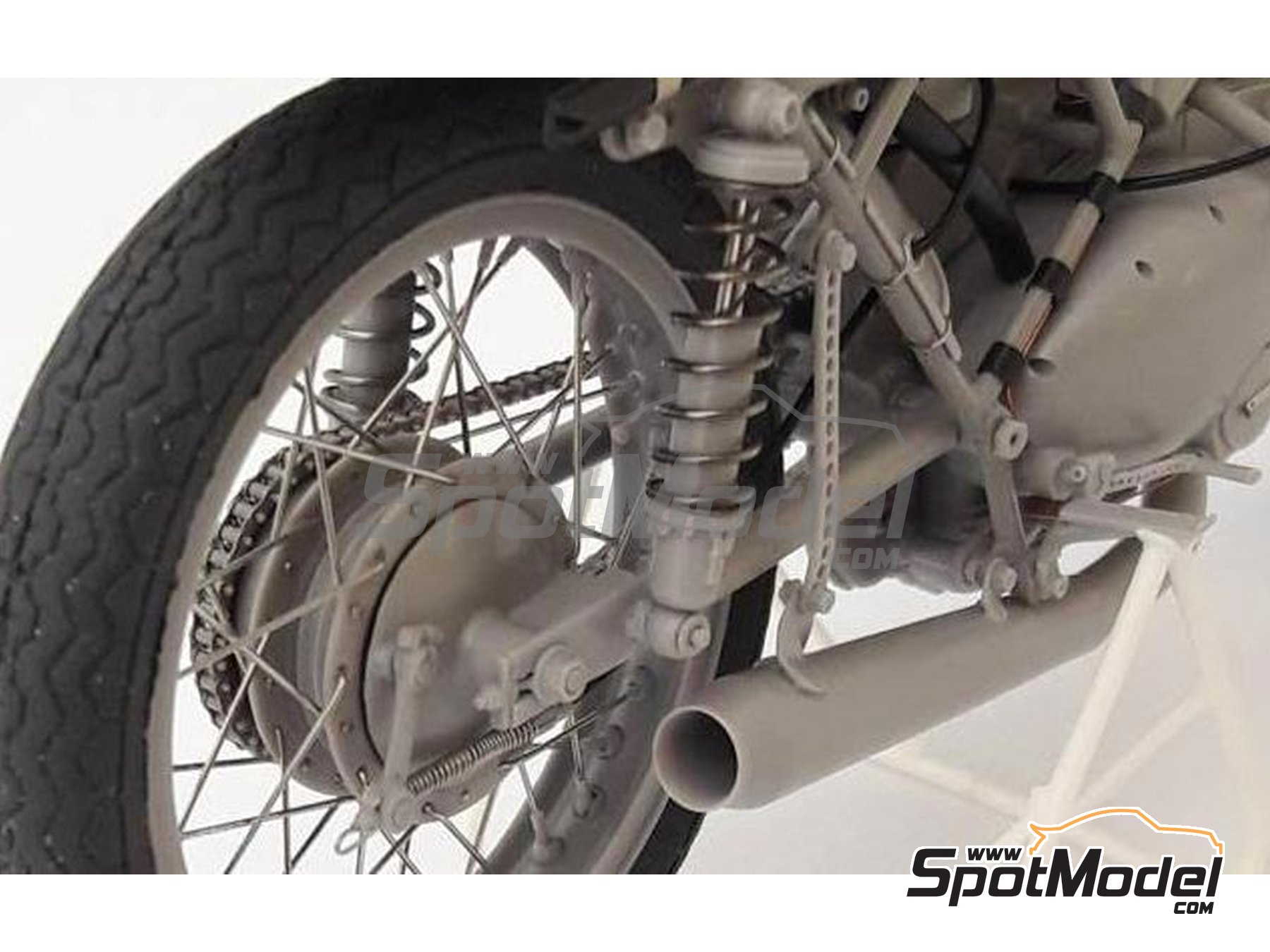 Image 3: Motobi 250 6 Tiranti -  1968 | Motorbike scale model kit in 1/12 scale manufactured by Brach Model (ref.&nbsp;BM-VR12)