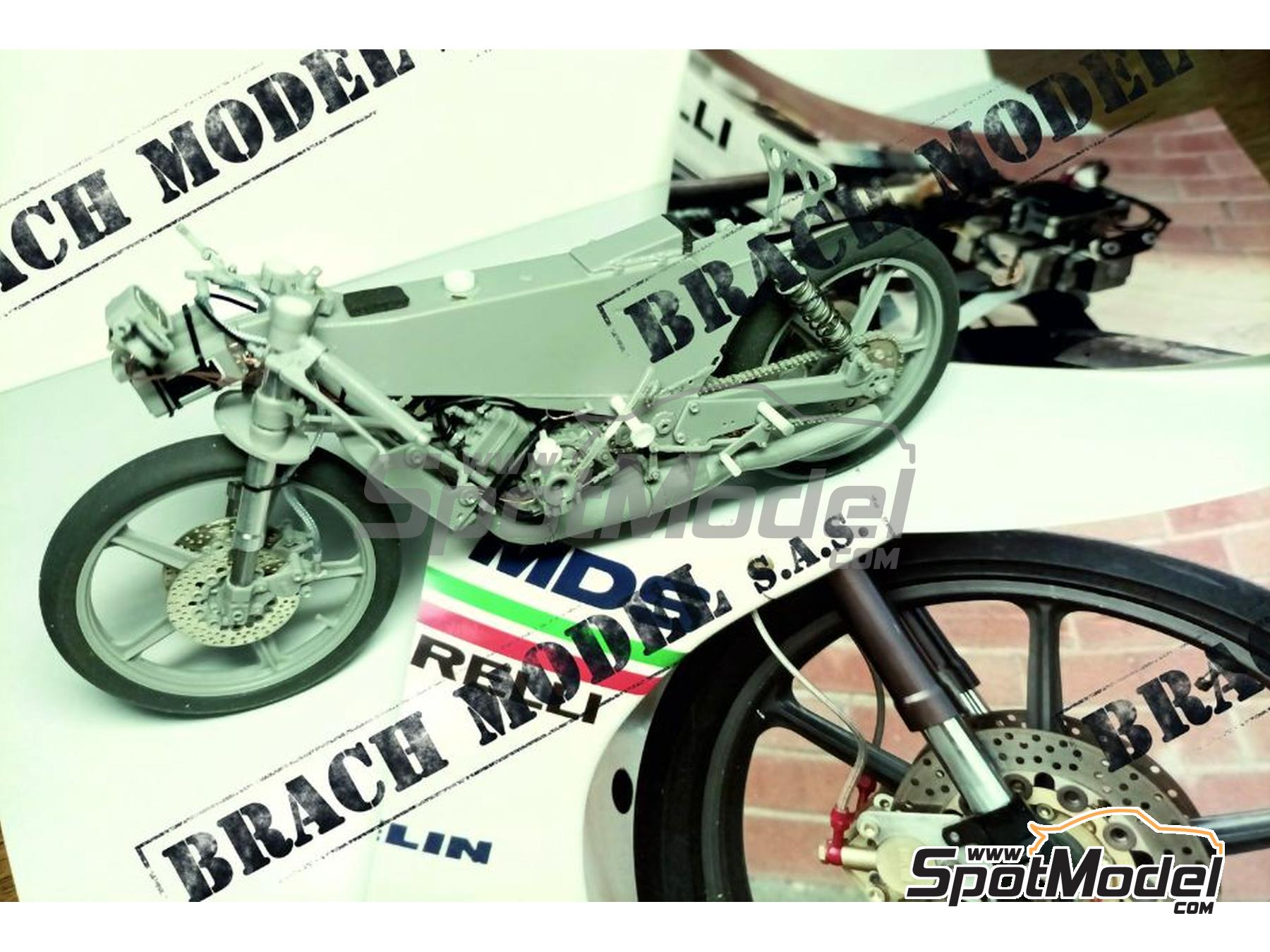 Image 2: Garelli 125cc patrocinado por Kodak - Campeonato del Mundo de Motociclismo 1987 | Maqueta de moto en escala 1/12 fabricado por Brach Model (ref. BM-VR14)