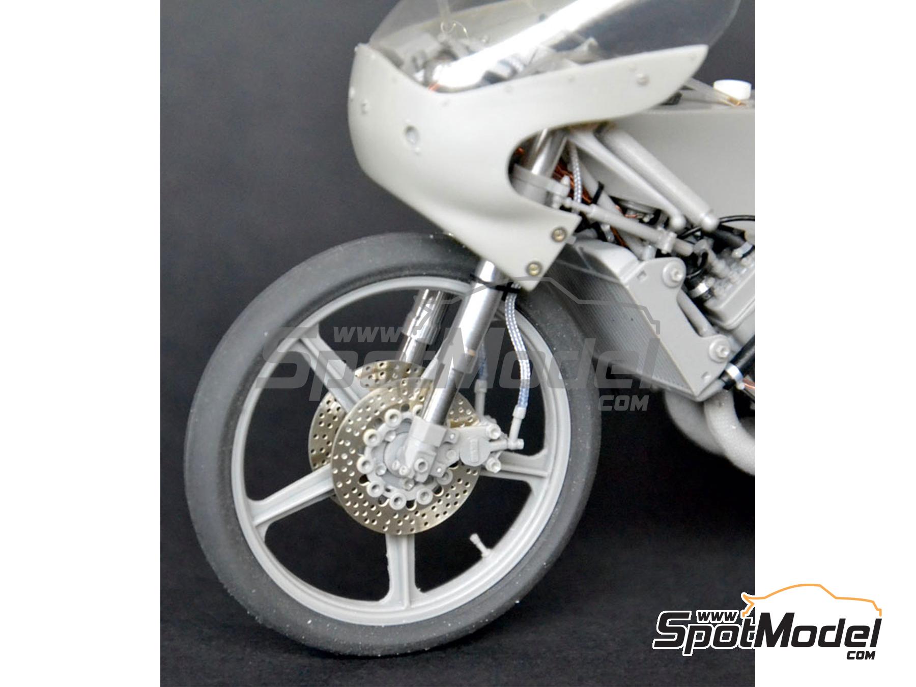 Image 11: Garelli 125cc patrocinado por Kodak - Campeonato del Mundo de Motociclismo 1987 | Maqueta de moto en escala 1/12 fabricado por Brach Model (ref. BM-VR14)