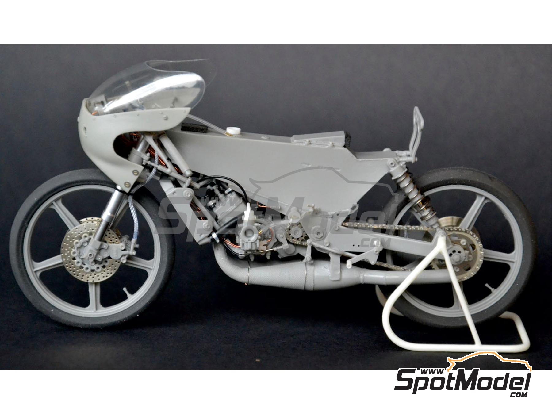 Image 12: Garelli 125cc patrocinado por Kodak - Campeonato del Mundo de Motociclismo 1987 | Maqueta de moto en escala 1/12 fabricado por Brach Model (ref. BM-VR14)