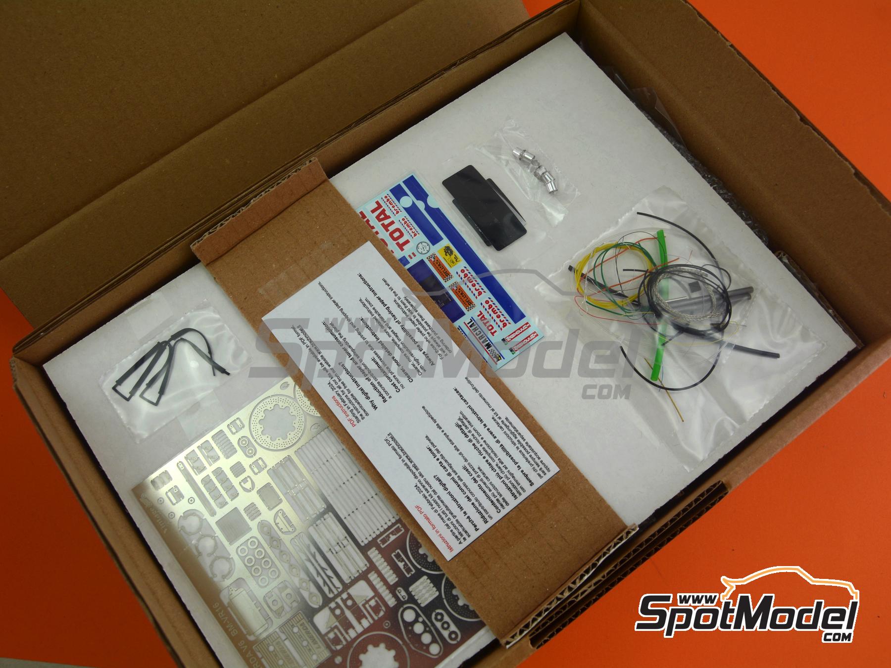 Image 17: Laverda 1000cc V6 sponsored by Total - 24 Hours Bol d'Or 1978 | Motorbike scale model kit in 1/12 scale manufactured by Brach Model (ref. BM-VR16)