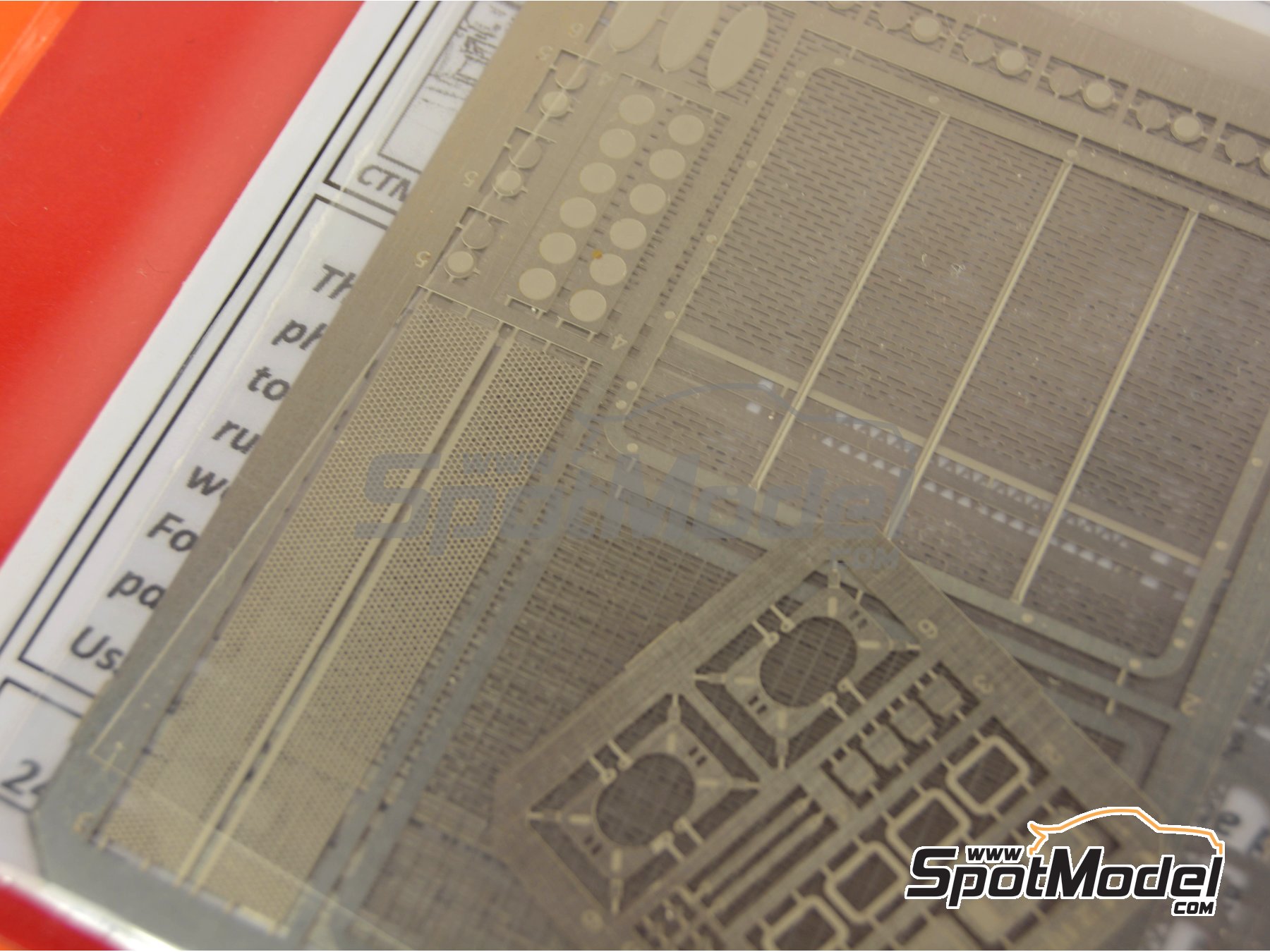 Image 2: Peterbilt 378 | Set de mejora y detallado en escala 1/24 fabricado por Czech Truck Model (ref. CTM008)