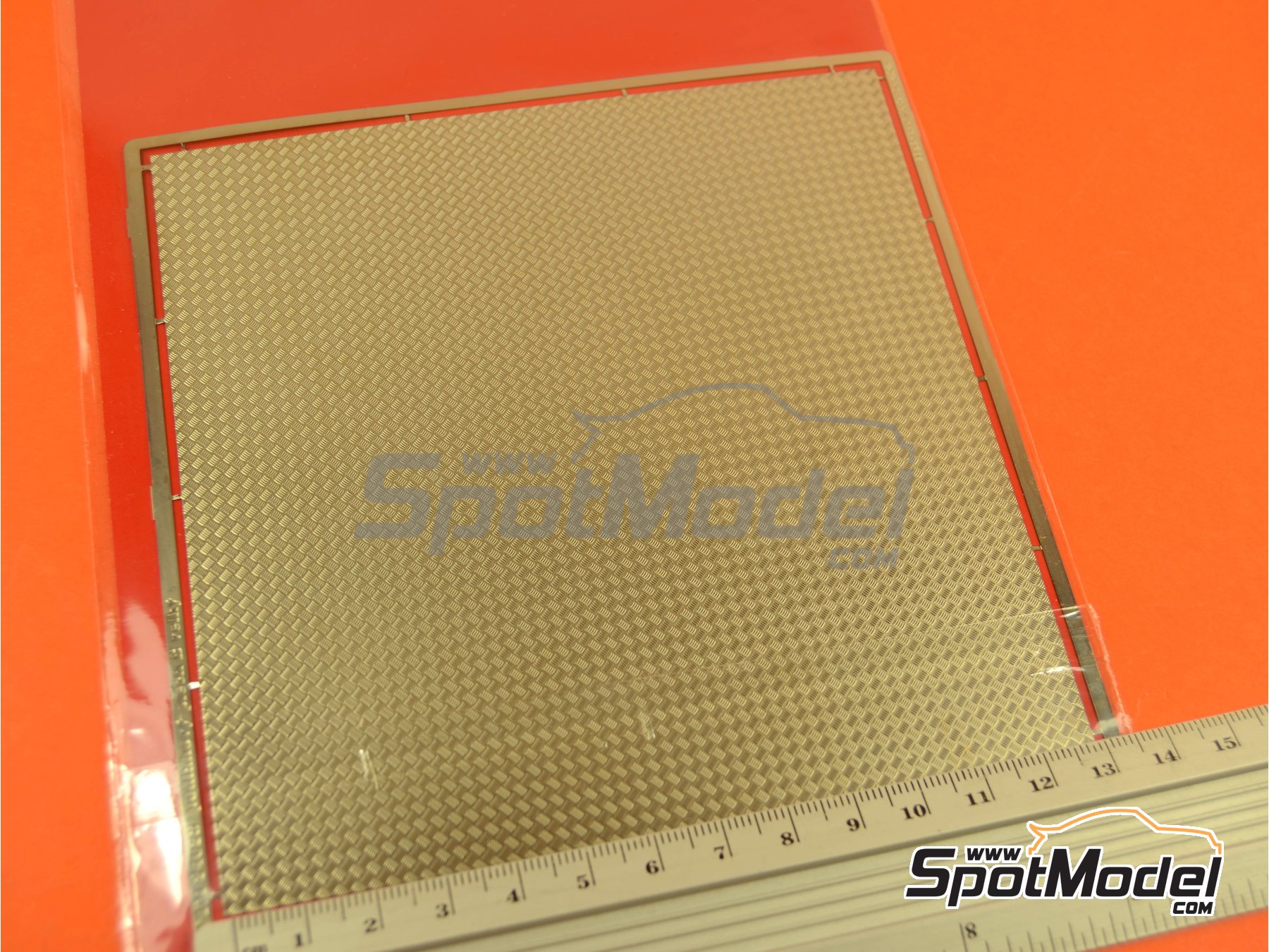 Image 5: Chapa anti deslizante | Chapa texturizada en escala&nbsp;1/24 fabricado por Czech Truck Model (ref.&nbsp;CTM24028)