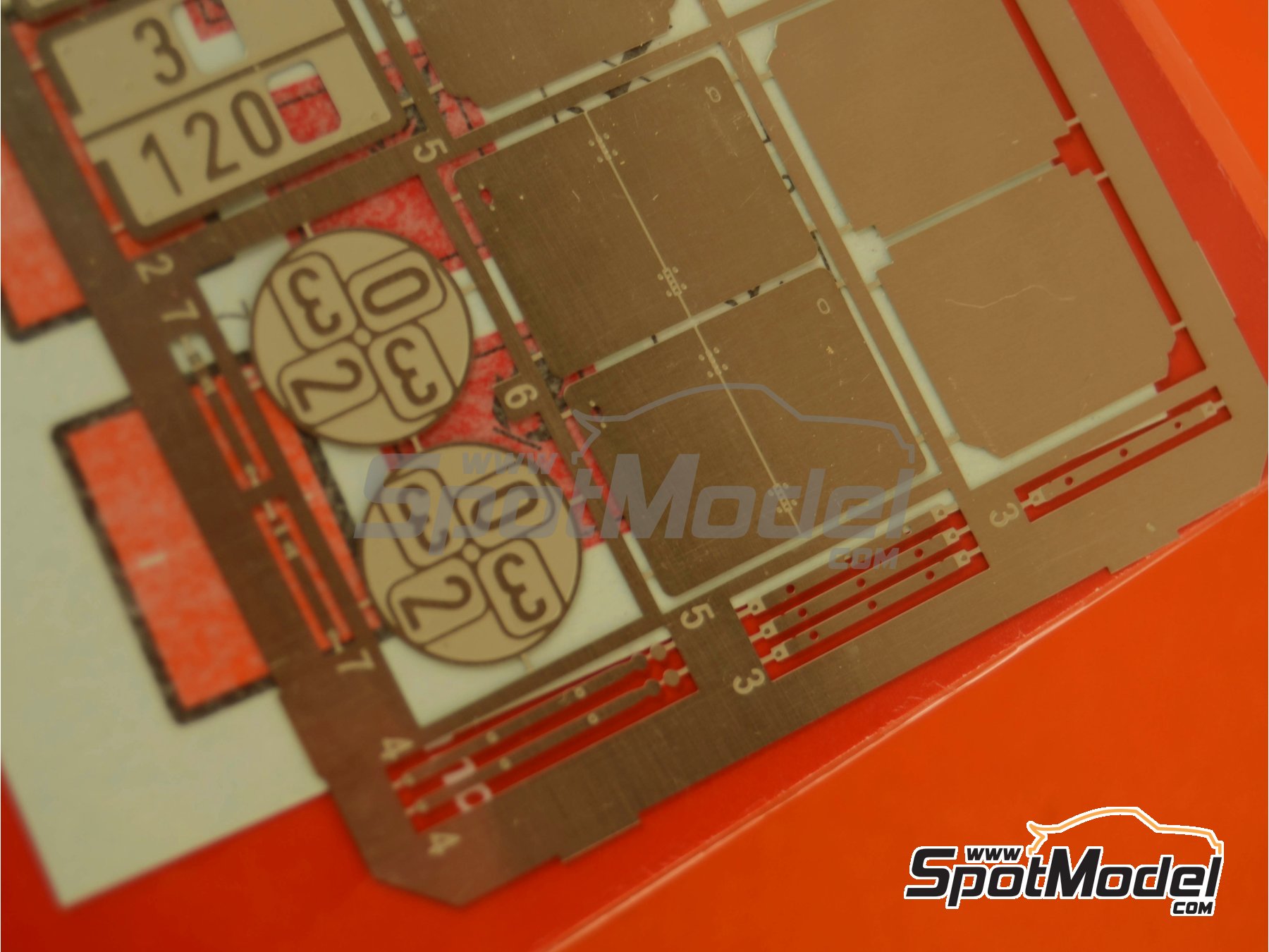 Image 3: ADR petrol and diesel tanker boards | Detail in 1/24 scale manufactured by Czech Truck Model (ref.&nbsp;CTM24076)