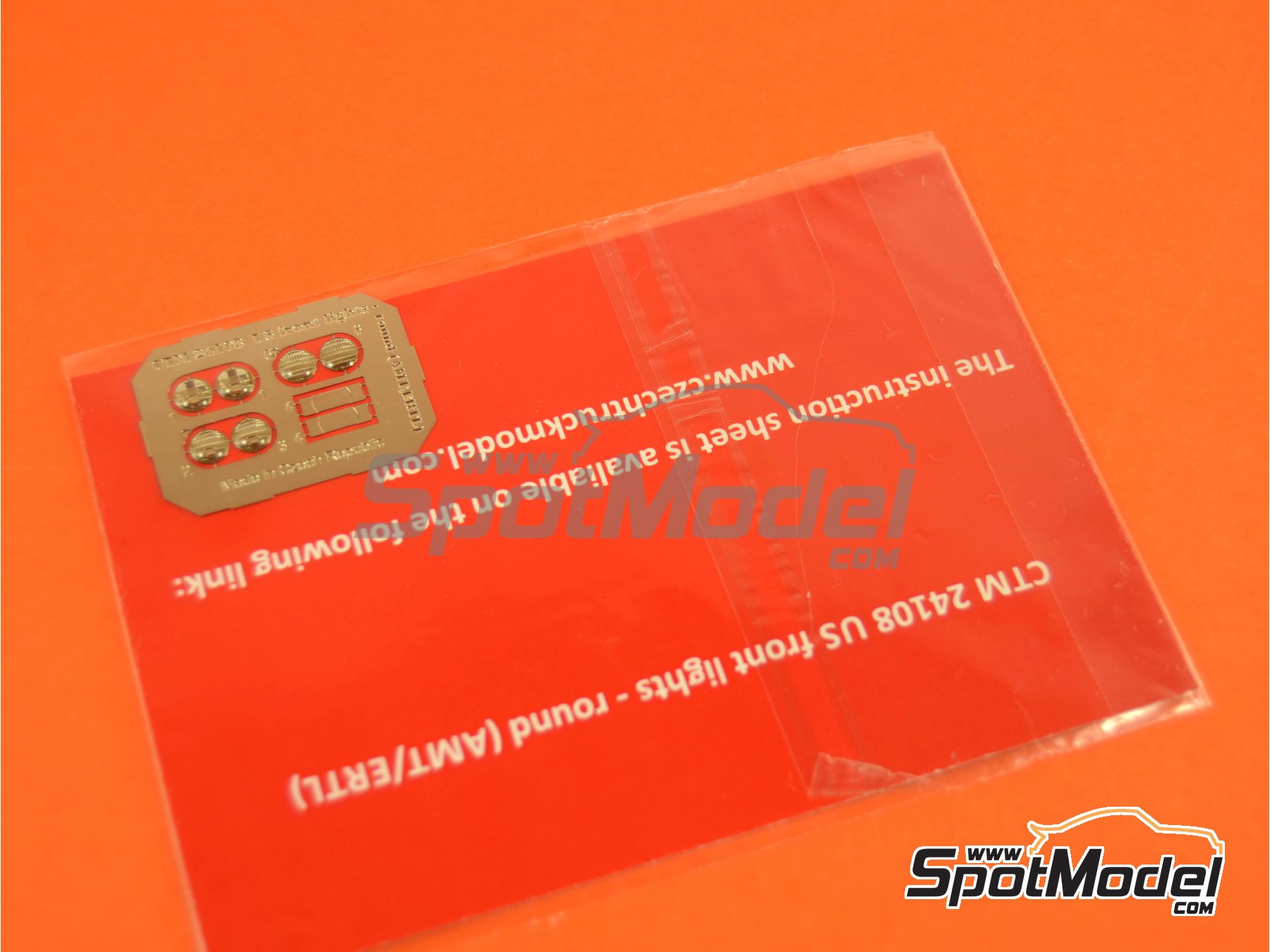 Image 4: US front lights round | Lights in 1/25 scale manufactured by Czech Truck Model (ref.&nbsp;CTM24108)