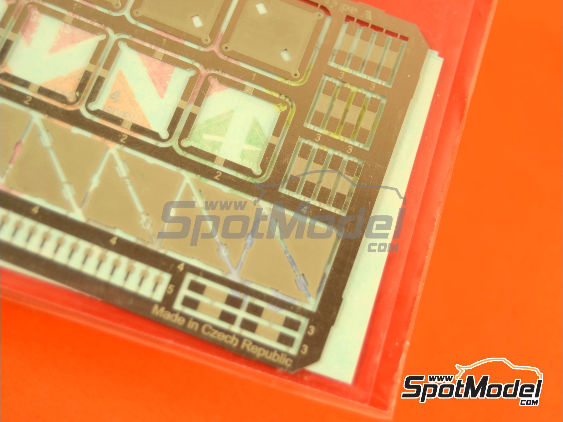 Image 2: HAZMAT - Hazardous materials and items: holders and placards | Detail up set in 1/24 scale manufactured by Czech Truck Model (ref.&nbsp;CTM24109)