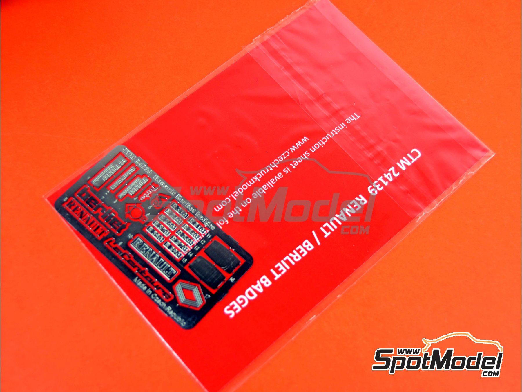 Image 3: Berliet / Renault R310 R340 R360 R370 R390 | Badges in 1/24 scale manufactured by Czech Truck Model (ref.&nbsp;CTM24139)