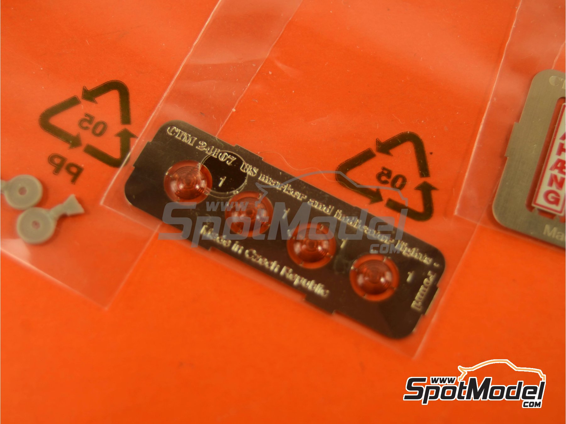 Image 2: Danish style truck accesories | Upgrade in 1/24 scale manufactured by Czech Truck Model (ref. CTM24144)