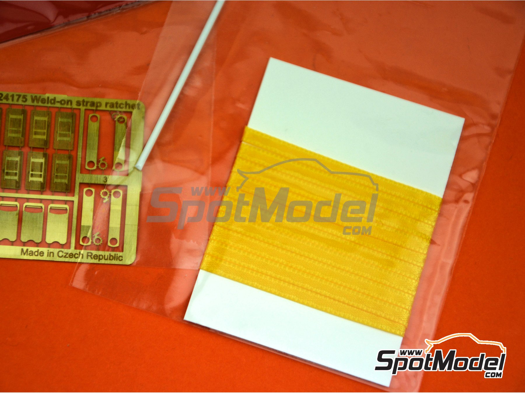 Image 2: Weld-on ratchet straps yellow | Detail in 1/24 scale manufactured by Czech Truck Model (ref.&nbsp;CTM24175-B)