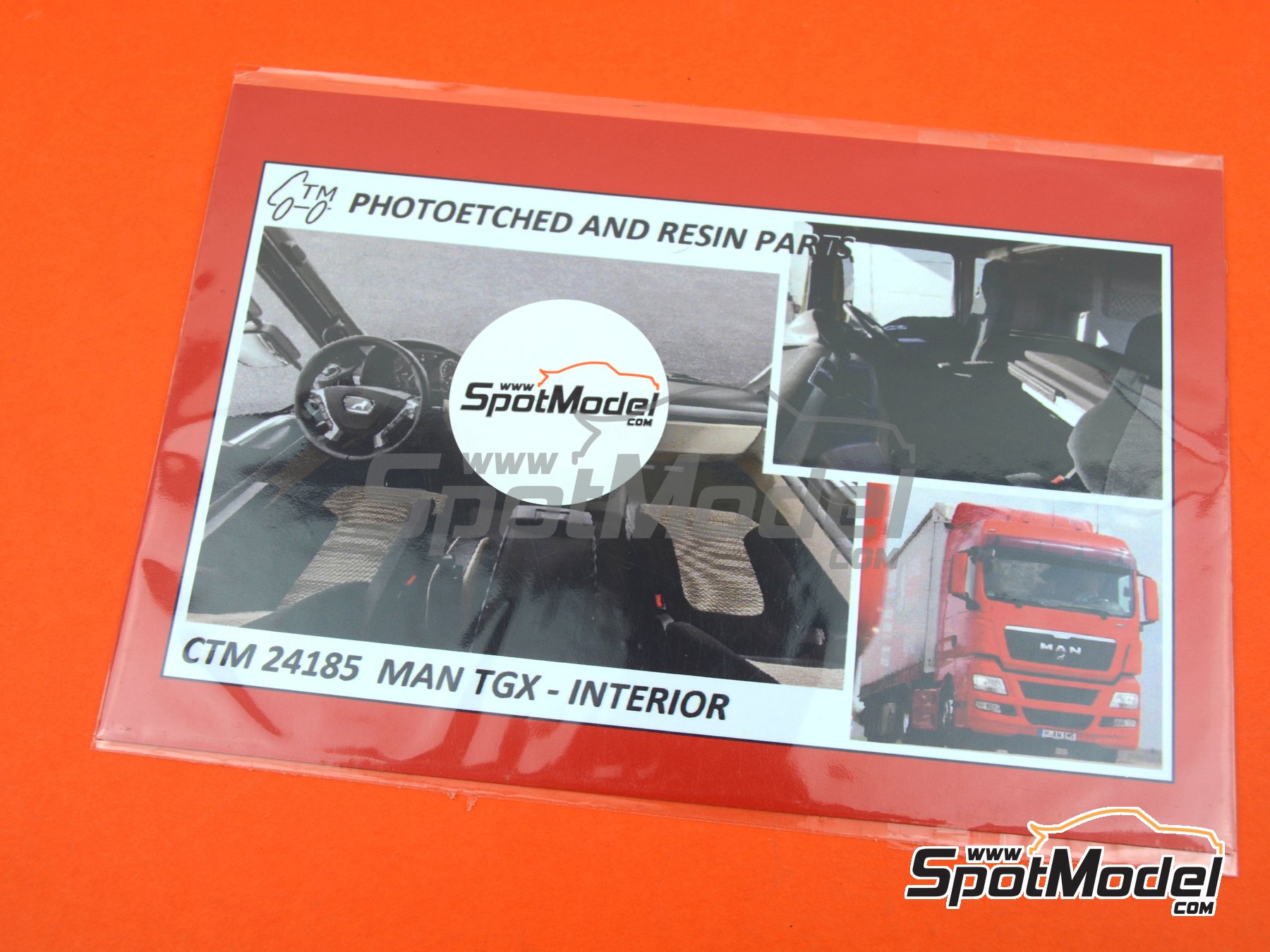 Image 5: Man TGX | Salpicadero en escala&nbsp;1/24 fabricado por Czech Truck Model (ref.&nbsp;CTM24185, tambien CTM 24185)