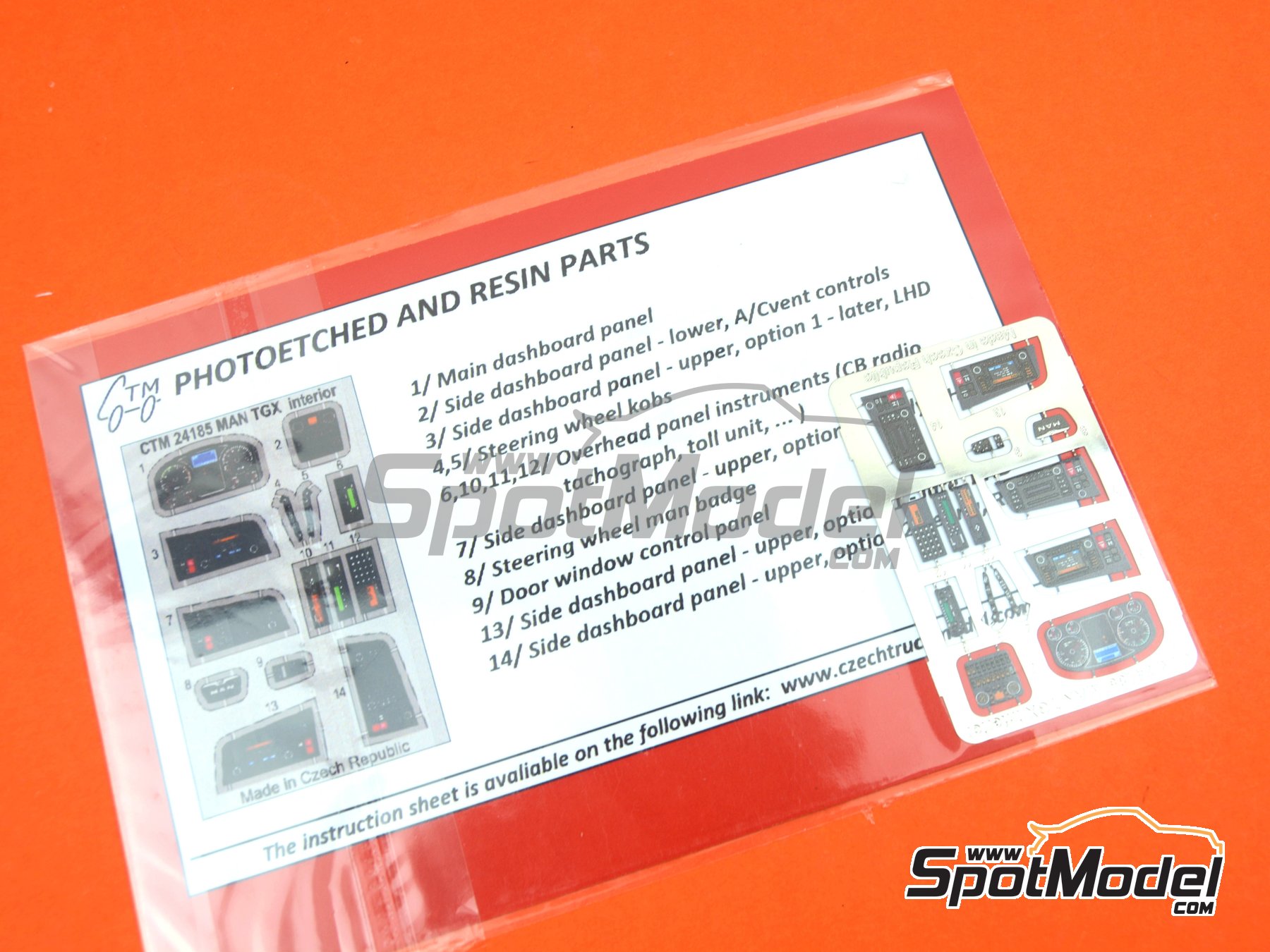 Image 8: Man TGX | Salpicadero en escala&nbsp;1/24 fabricado por Czech Truck Model (ref.&nbsp;CTM24185, tambien CTM 24185)