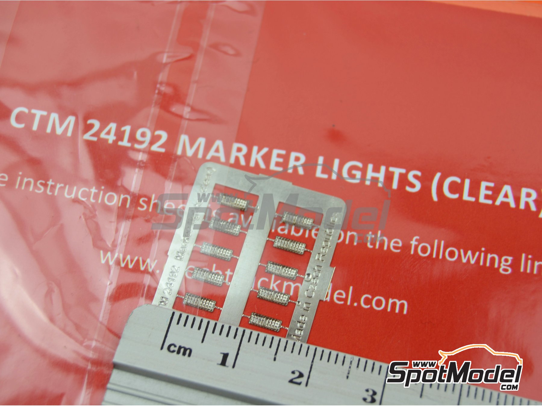 Image 4: Luces de posición transparentes | Luces en escala 1/24 fabricado por Czech Truck Model (ref. CTM24192)