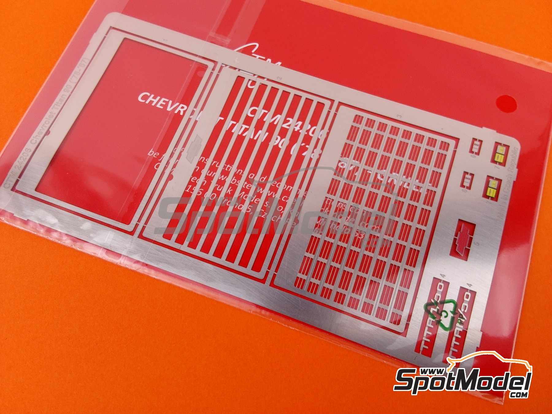 Image 5: Chevrolet Titan 90 -  1978-1987 | Detail up set in 1/25 scale manufactured by Czech Truck Model (ref.&nbsp;CTM24206)