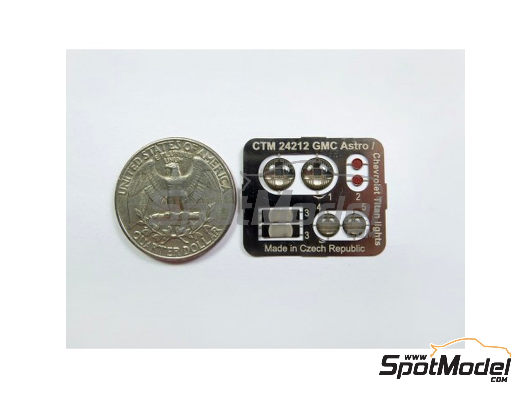 Image 2: GMC Astro / Chevrolet Titan | Luces en escala&nbsp;1/25 fabricado por Czech Truck Model (ref.&nbsp;CTM24212)