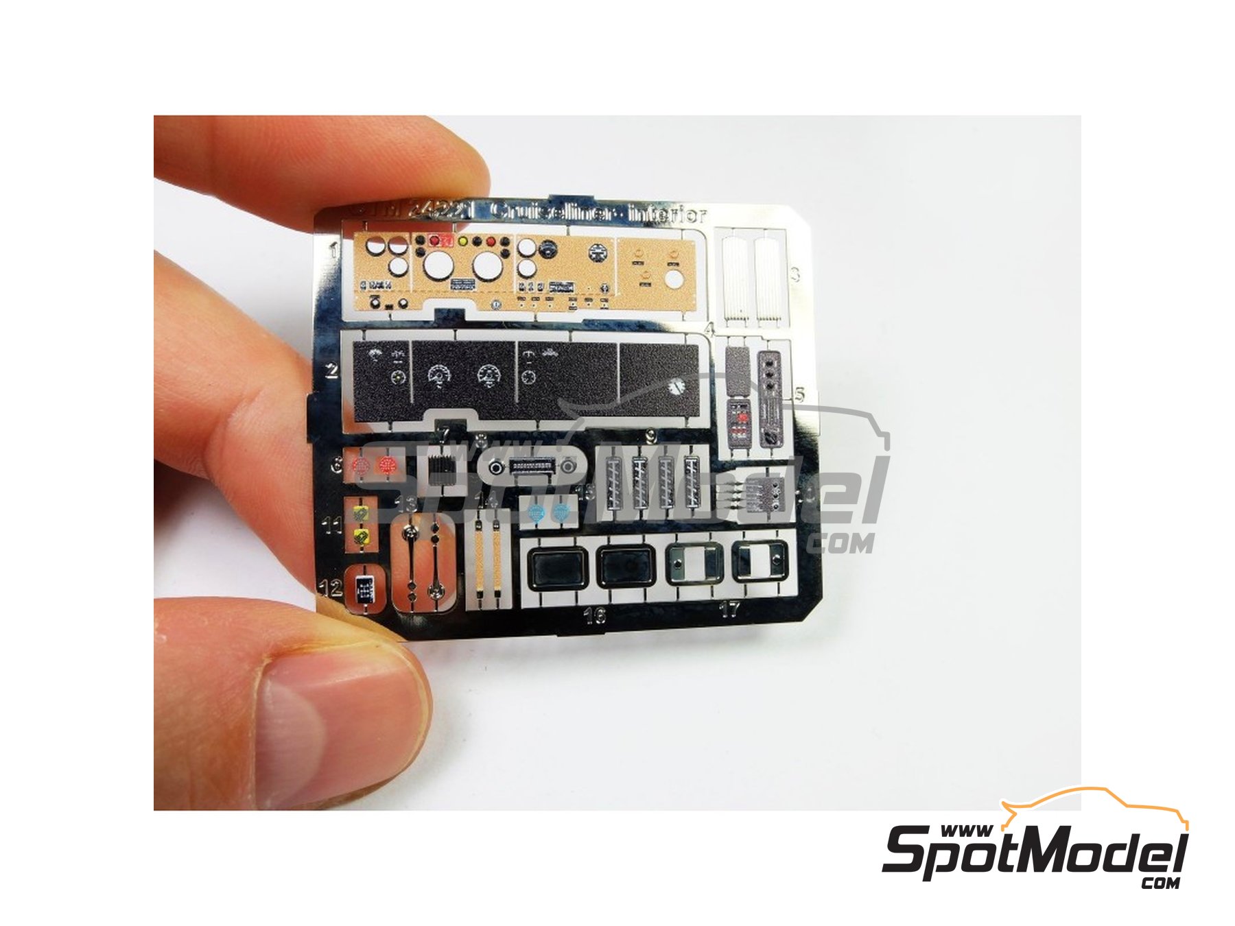 Image 2: Mack Cruiseliner | Salpicadero en escala&nbsp;1/25 fabricado por Czech Truck Model (ref.&nbsp;CTM24221)