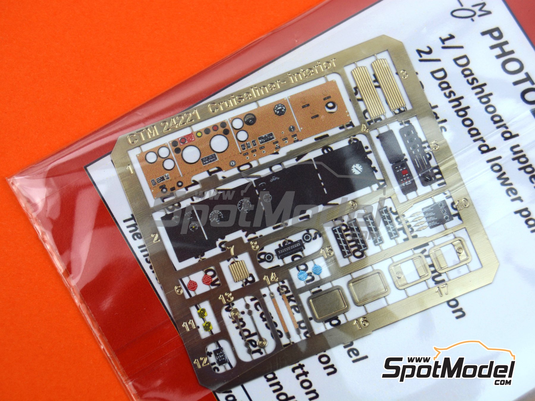 Image 7: Mack Cruiseliner | Salpicadero en escala&nbsp;1/25 fabricado por Czech Truck Model (ref.&nbsp;CTM24221)