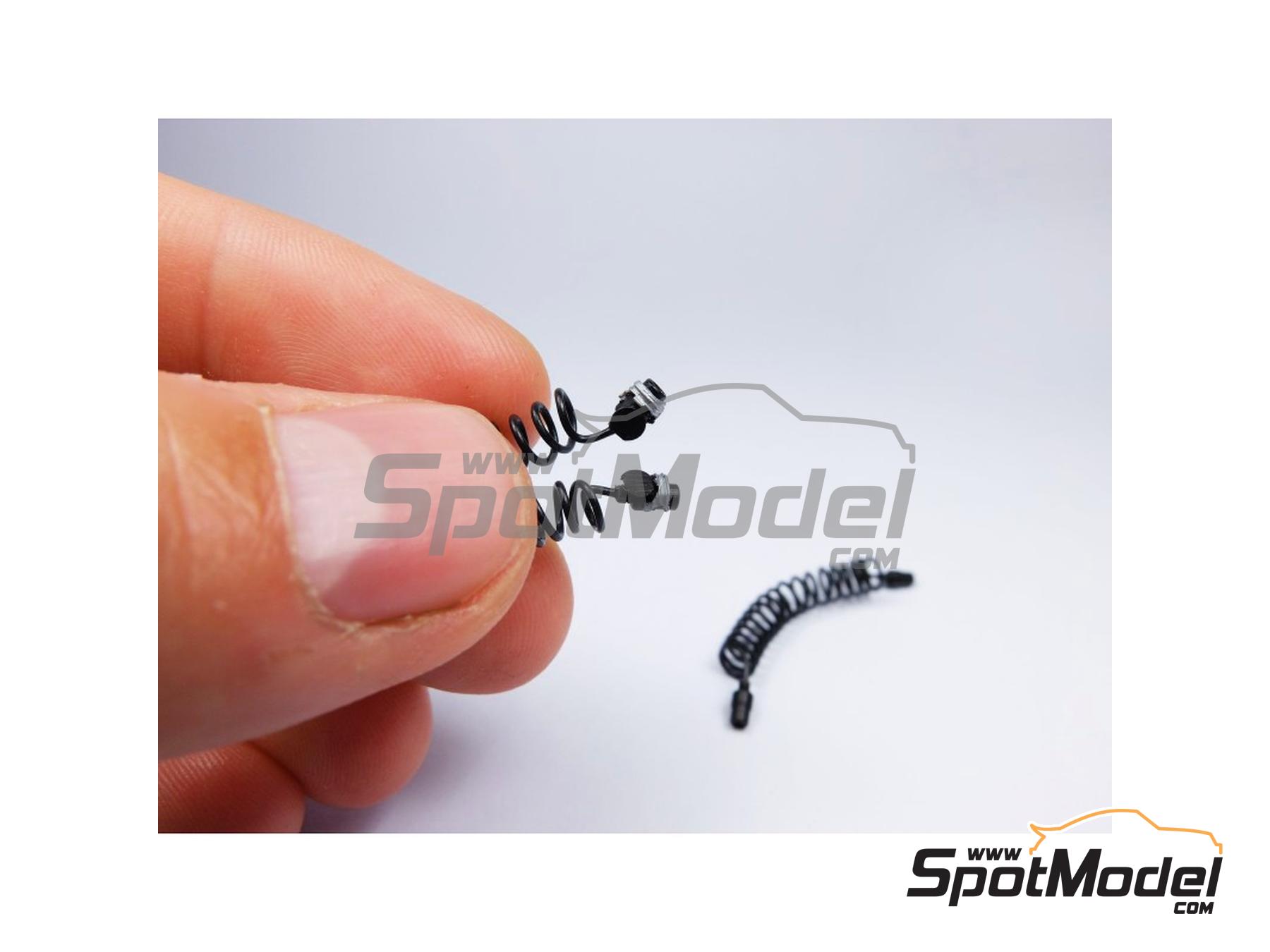 Image 7: Trailer air couplings, electric plugs and sockets | Detail in 1/24 scale manufactured by Czech Truck Model (ref.&nbsp;CTM24270)