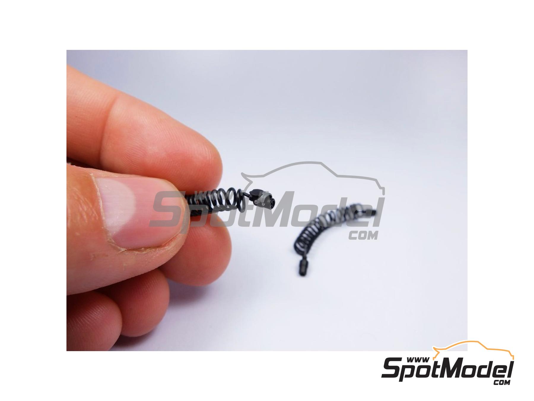 Image 9: Trailer air couplings, electric plugs and sockets | Detail in 1/24 scale manufactured by Czech Truck Model (ref.&nbsp;CTM24270)