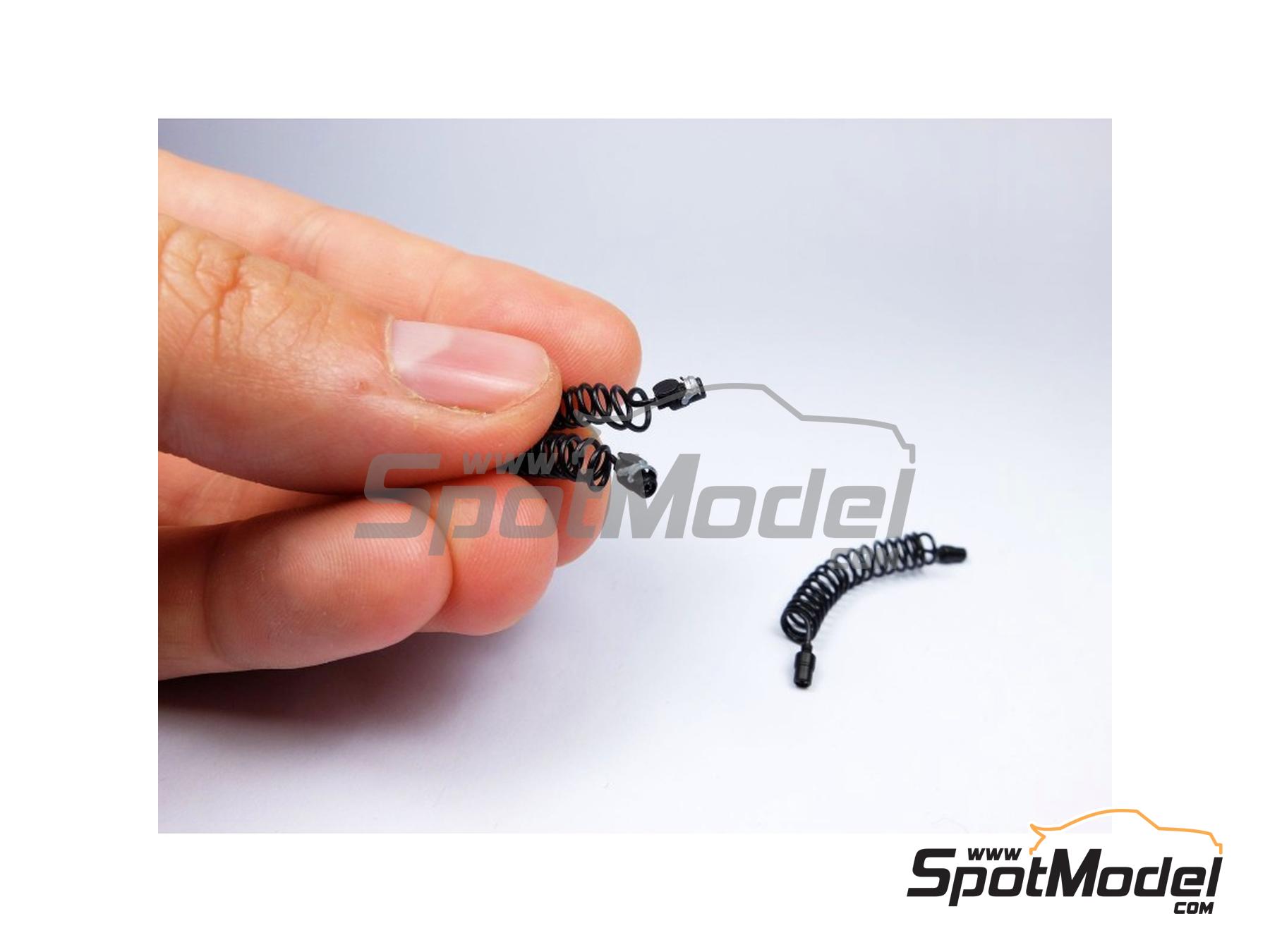 Image 10: Trailer air couplings, electric plugs and sockets | Detail in 1/24 scale manufactured by Czech Truck Model (ref.&nbsp;CTM24270)