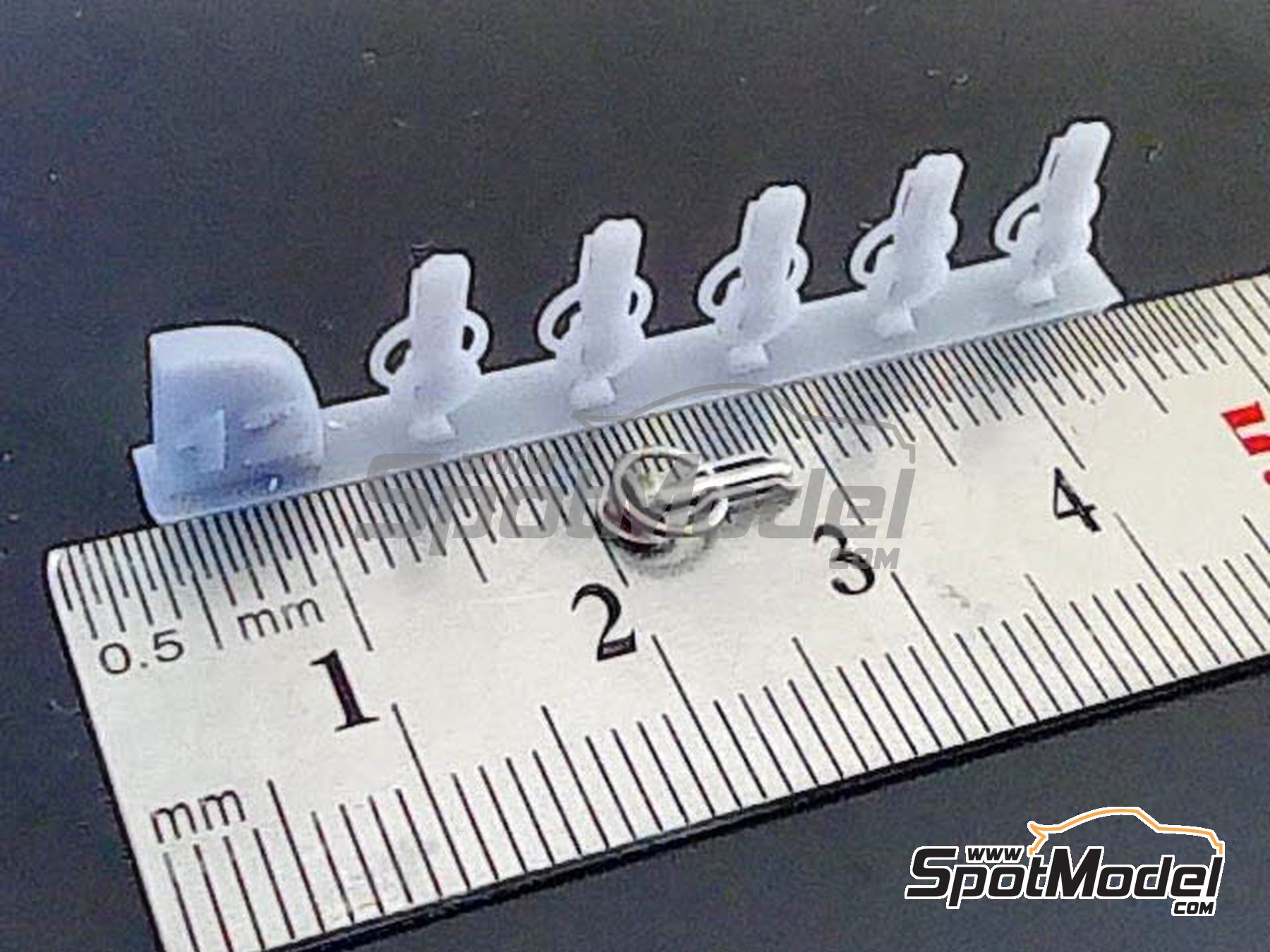 Image 3: Bonnet pins | Bonnet pins in 1/12 scale manufactured by D.A.B. Models (ref.&nbsp;DAB12-002)