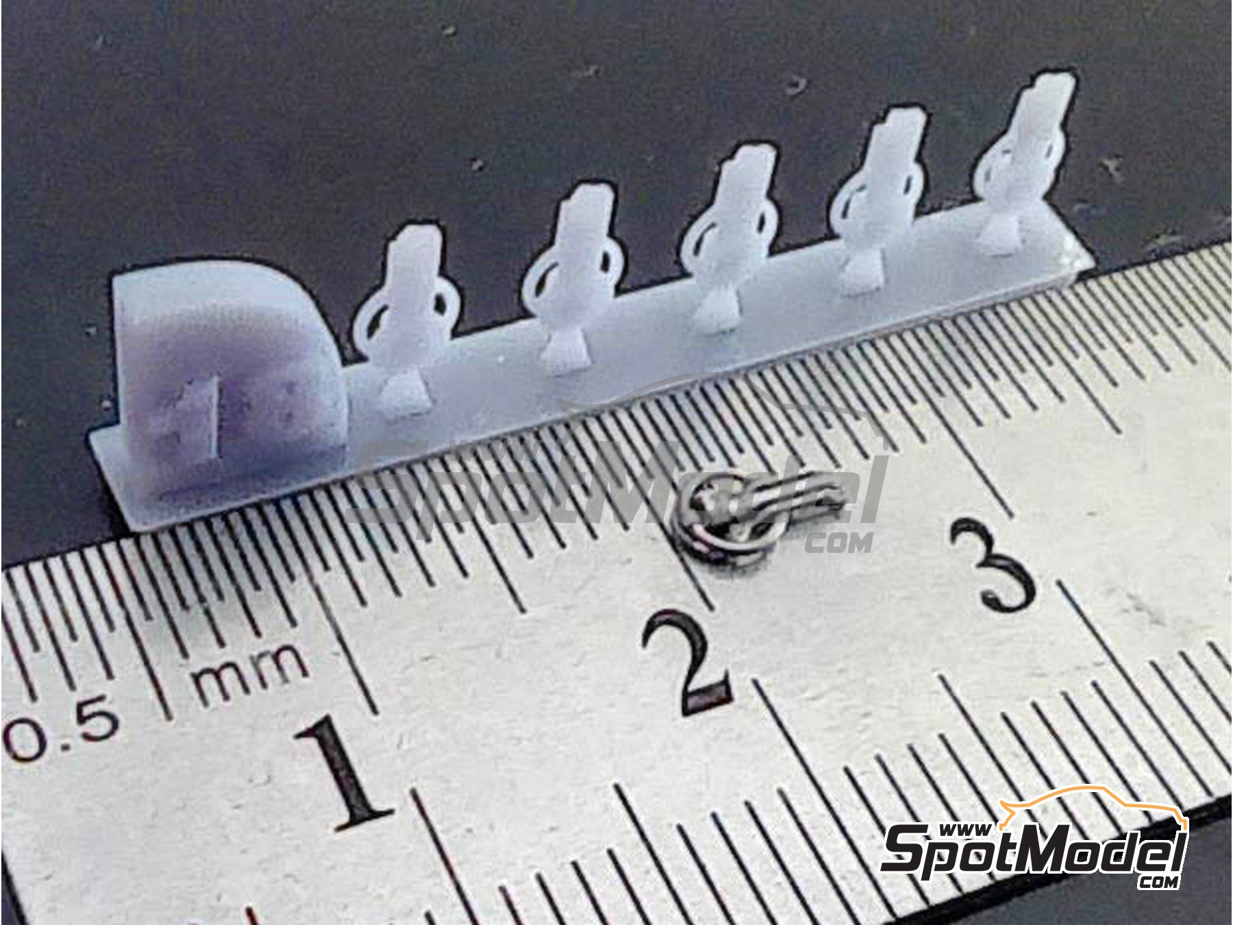 Image 2: Cierres de capot  con pasador | Cierres de capot en escala 1/18 fabricado por D.A.B. Models (ref. DAB18-002)