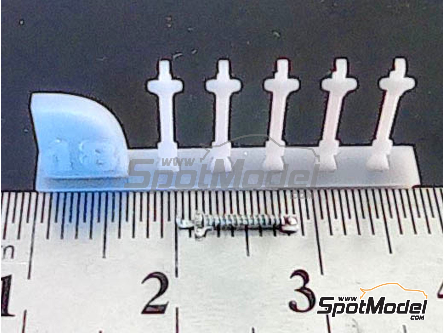 Image 1: Spring bonnet pins | Bonnet pins in 1/18 scale manufactured by D.A.B. Models (ref.&nbsp;DAB18-003)