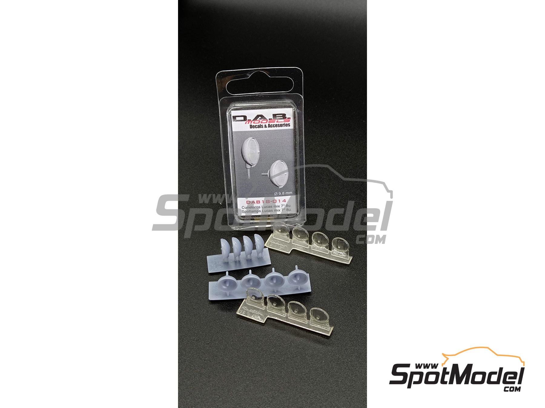Image 1: Faros cuneteros Lucas de 7 pulgadas | Luces en escala&nbsp;1/18 fabricado por D.A.B. Models (ref.&nbsp;DAB18-014)