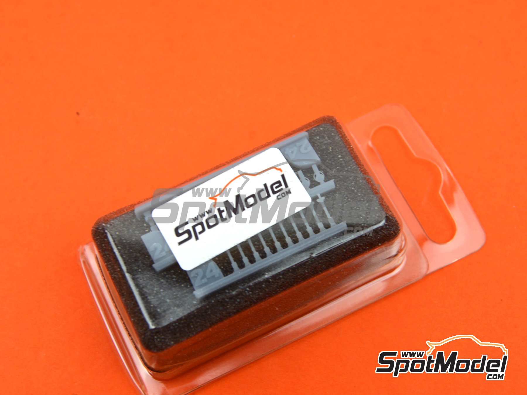 Image 2: Mix de cierres de capot | Cierres de capot en escala&nbsp;1/24 fabricado por D.A.B. Models (ref.&nbsp;DAB24-005)