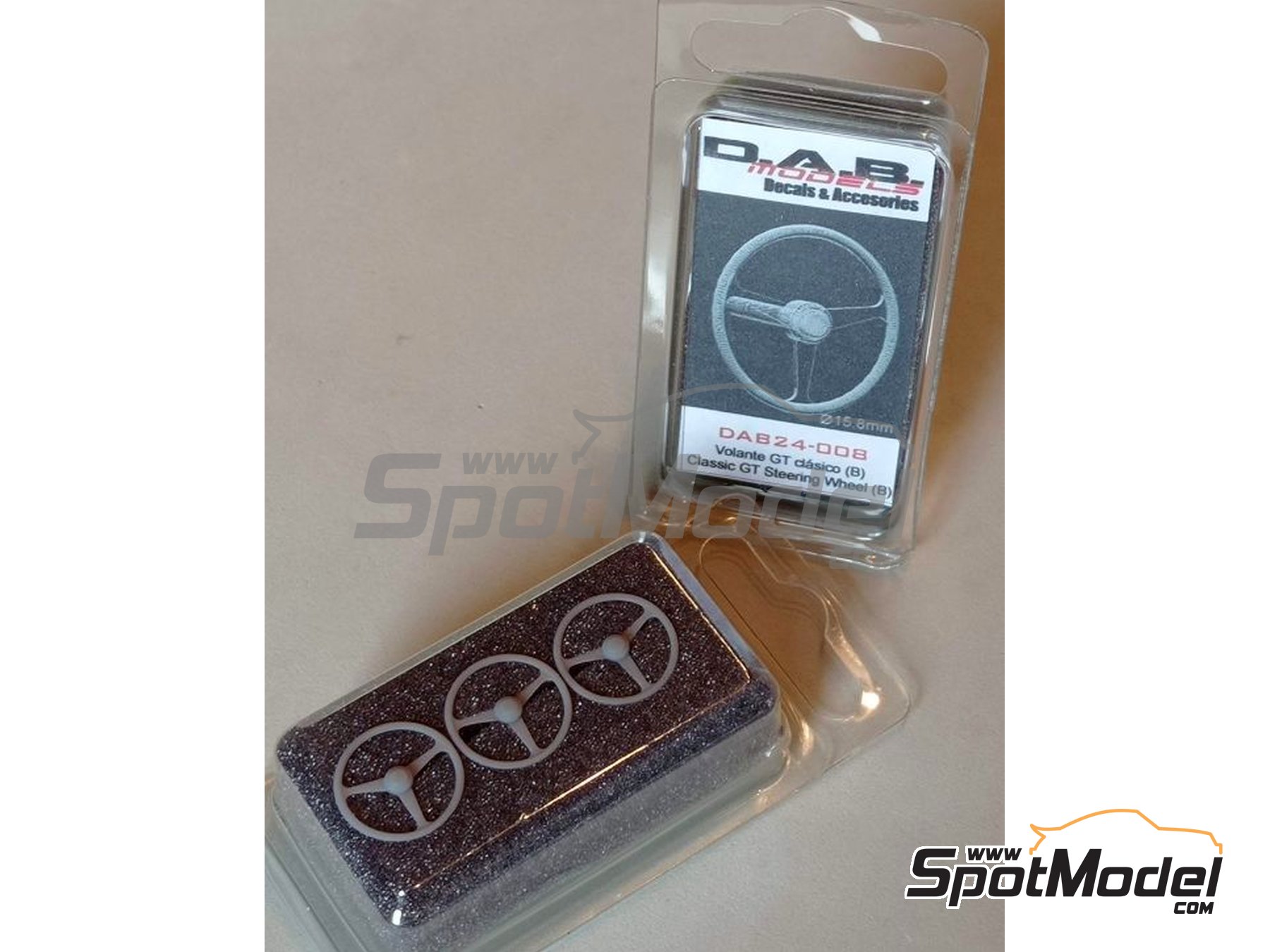 Image 2: Classic GT steering wheel - Type B | Steering wheel in 1/24 scale manufactured by D.A.B. Models (ref.&nbsp;DAB24-008)