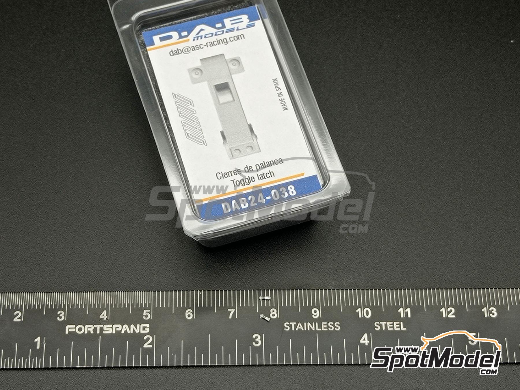 Image 2: Toggle latch | Bonnet pins in 1/24 scale manufactured by D.A.B. Models (ref.&nbsp;DAB24-038)