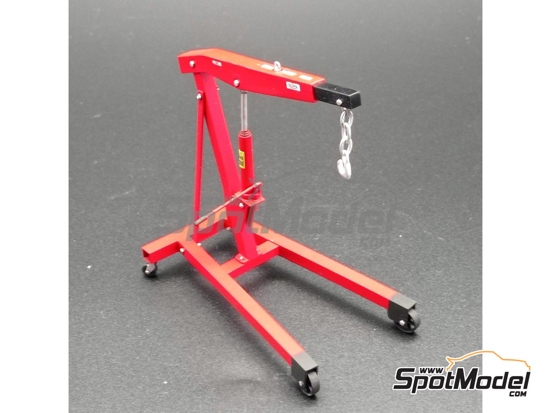 Image 3: Workshop crane | Scale model kit in 1/24 scale manufactured by D.A.B. Models (ref. DAB24-044)