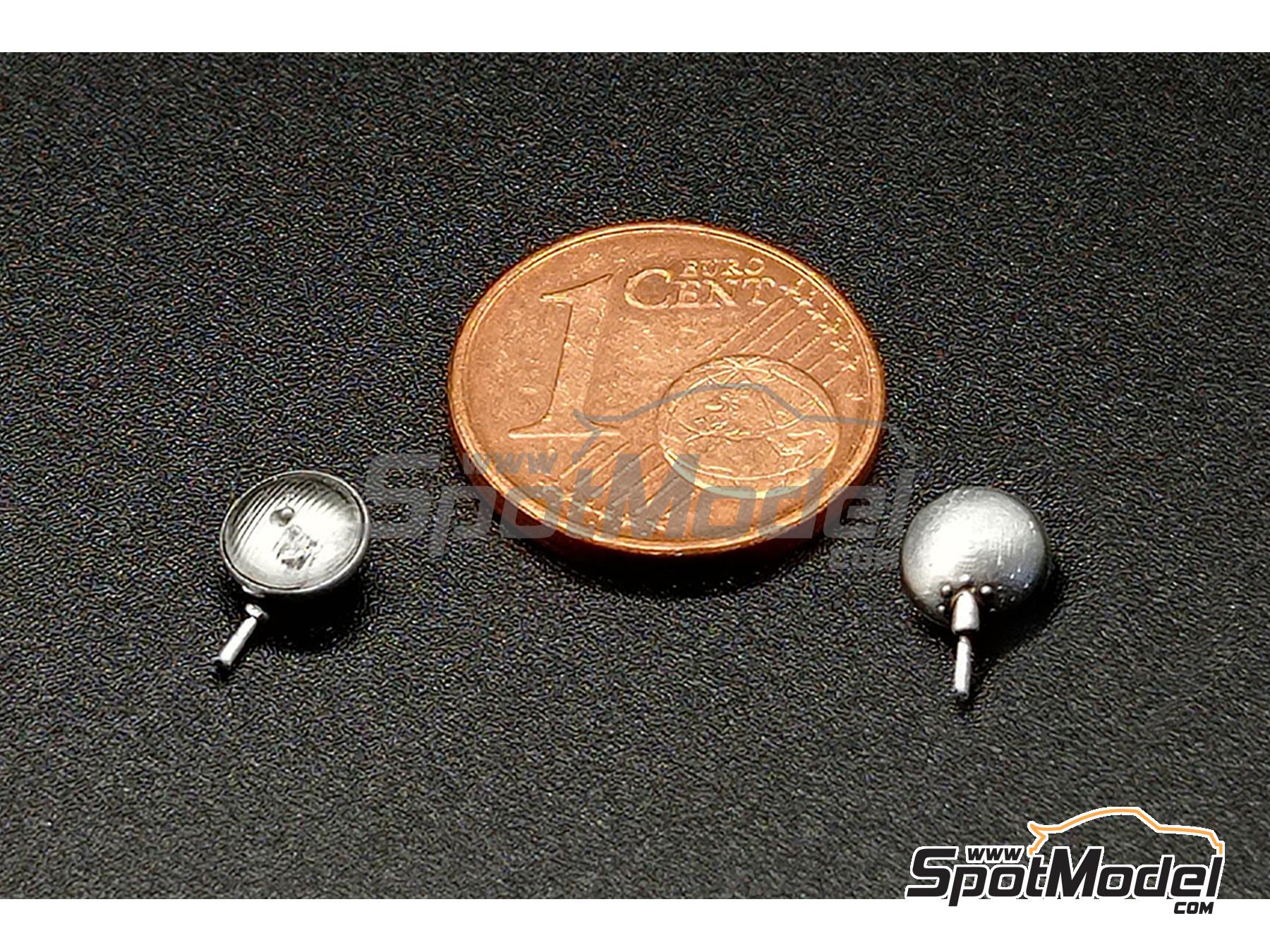 Image 4: Faros cuneteros Lucas de 7 pulgadas con anclaje inferior | Luces en escala&nbsp;1/32 fabricado por D.A.B. Models (ref.&nbsp;DAB32-009)
