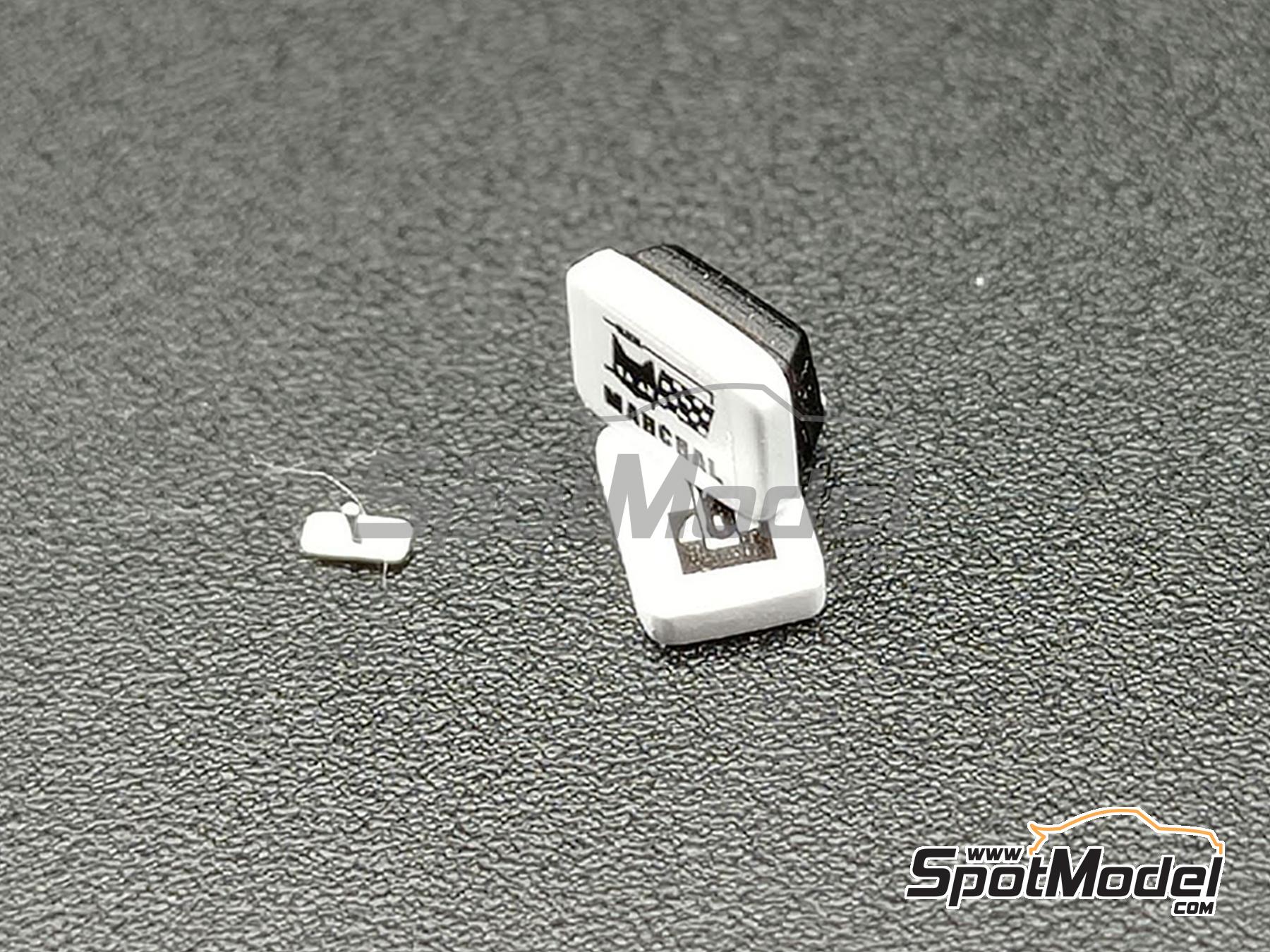 Image 4: Faros cuneteros rectangulares patrocinado por Cibie, Hella, Sev Marchal | Luces en escala&nbsp;1/32 fabricado por D.A.B. Models (ref.&nbsp;DAB32-030)