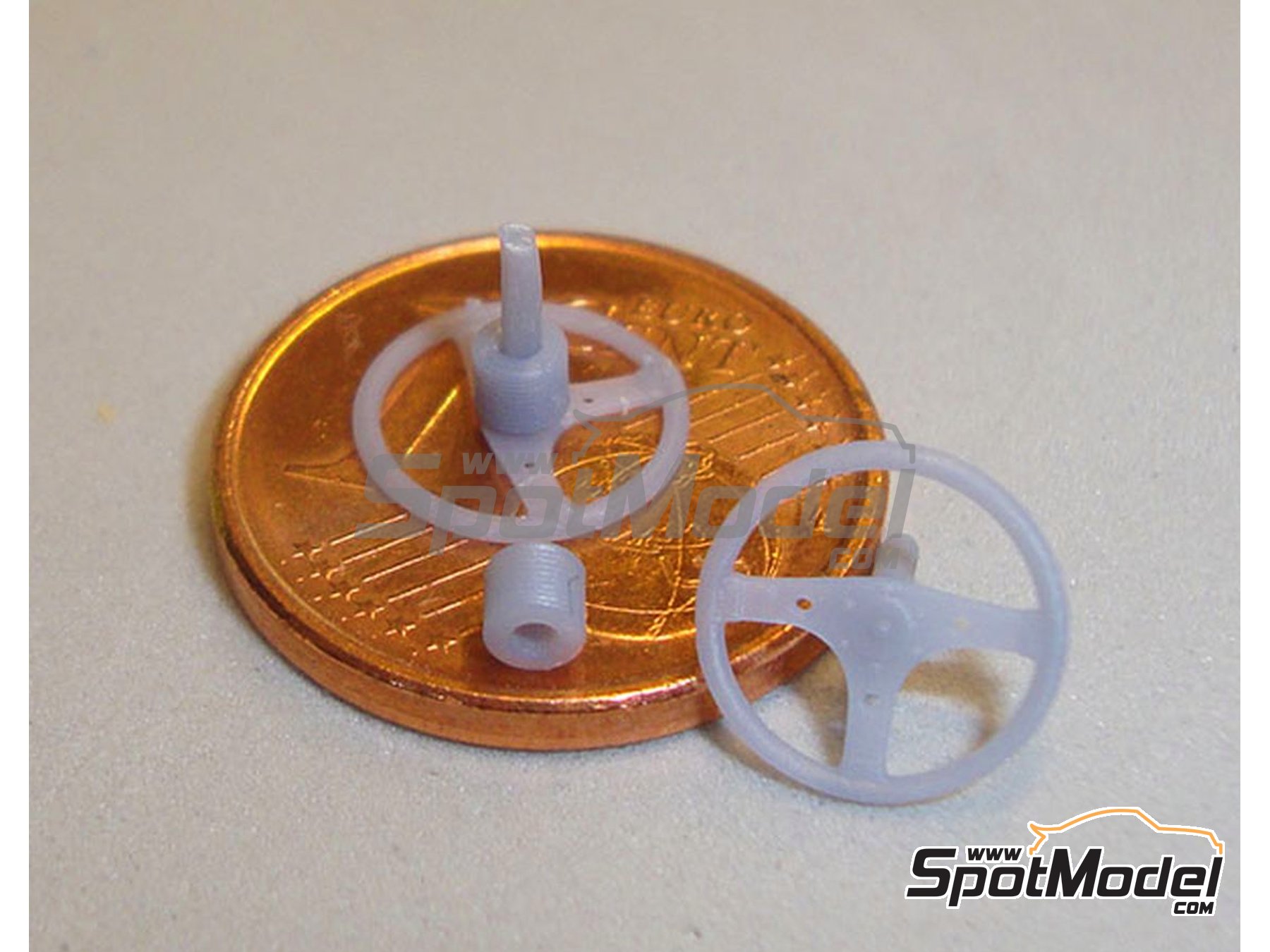 Image 2: Classic rally steering wheel - Type B | Steering wheel in 1/43 scale manufactured by D.A.B. Models (ref. DAB43-014)