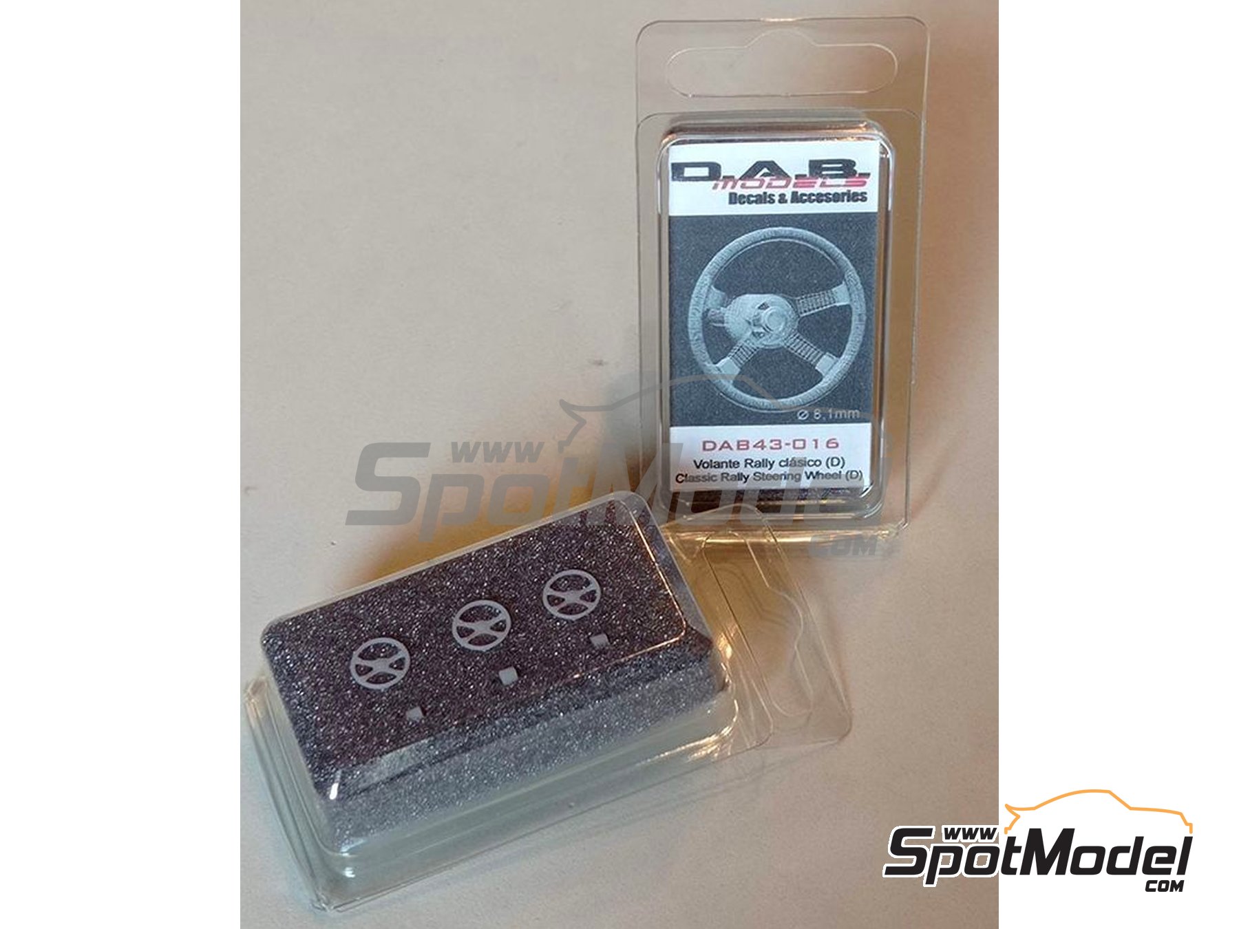 Image 1: Classic rally steering wheel - Type D | Steering wheel in 1/43 scale manufactured by D.A.B. Models (ref.&nbsp;DAB43-016)