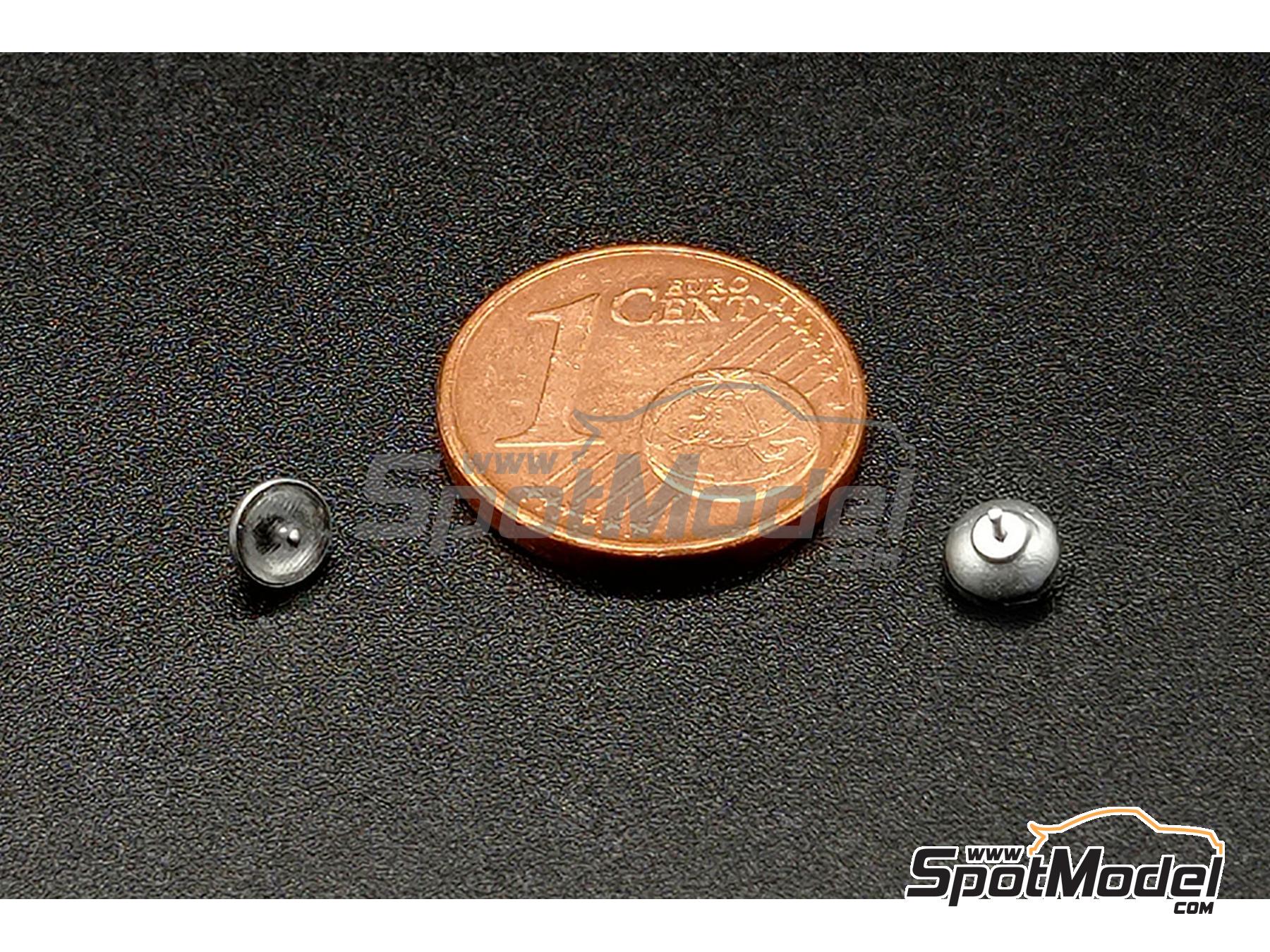 Image 4: Lucas spotlamps 7 inches with rear mount | Lights in 1/43 scale manufactured by D.A.B. Models (ref.&nbsp;DAB43-027)