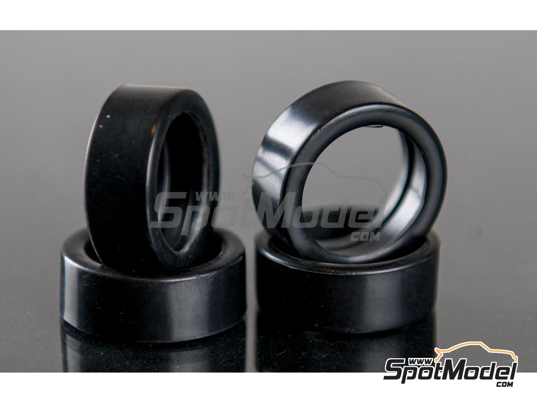 Image 8: Ford Sierra Cosworth 4&times;4 Group A Ford Team sponsored by Q8 Oils - Monte Carlo Rally - Rallye Automobile de Monte-Carlo 1991 | Car scale model kit in 1/24 scale manufactured by D.Modelkits (ref.&nbsp;DM-K001, also 5600627796819 and DMK-001)