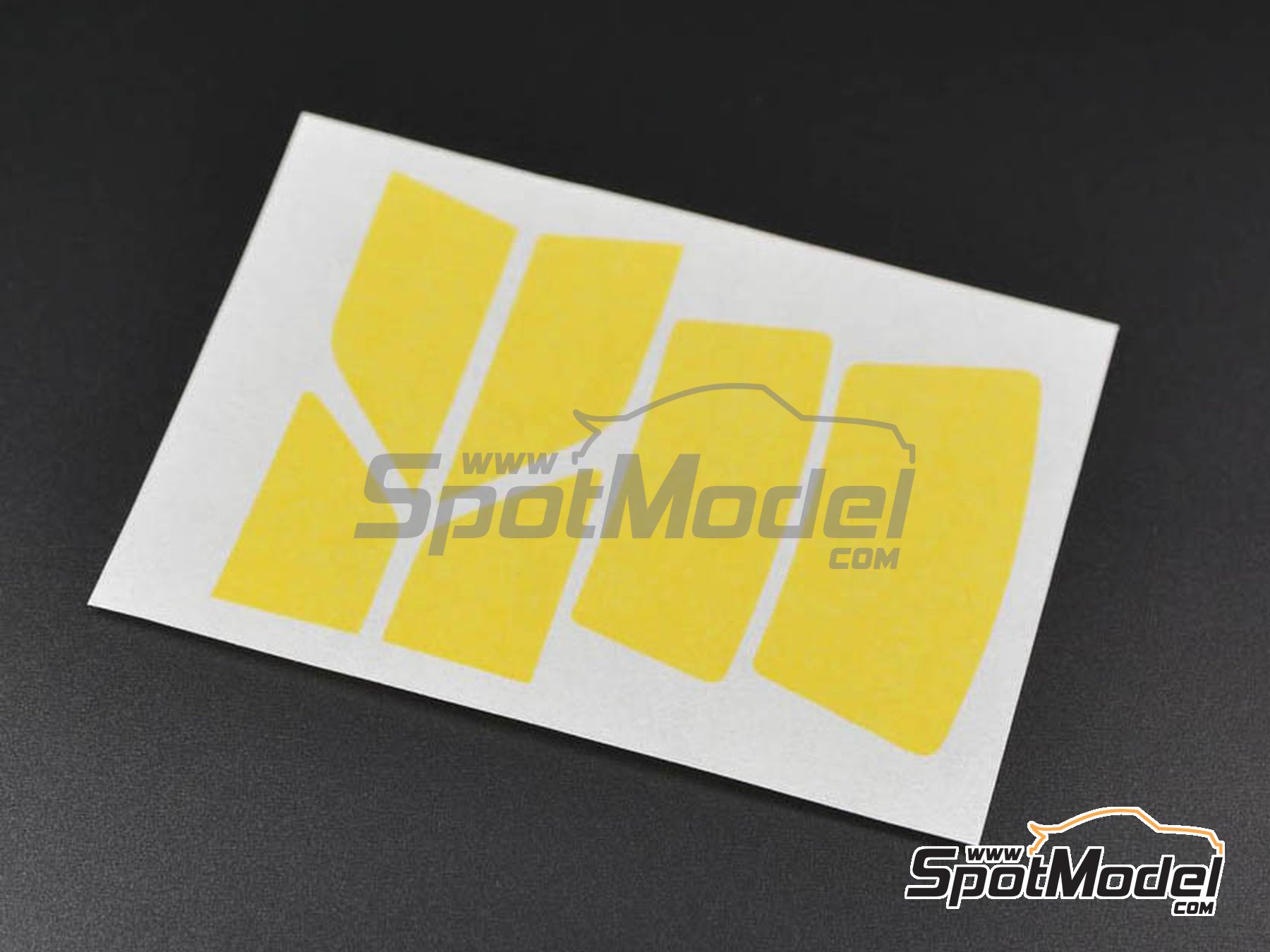 Image 5: BMW M3 E30 | Mascara precortada para el marco de los cristales en escala 1/24 fabricado por Decalcas (ref. DCL-MSK001)