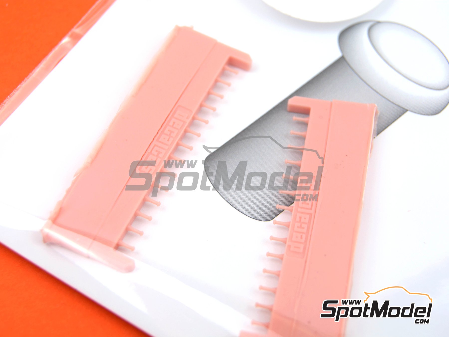 Image 11: Push button type 02 | Detail in 1/24 scale manufactured by Decalcas (ref.&nbsp;DCL-PAR043)