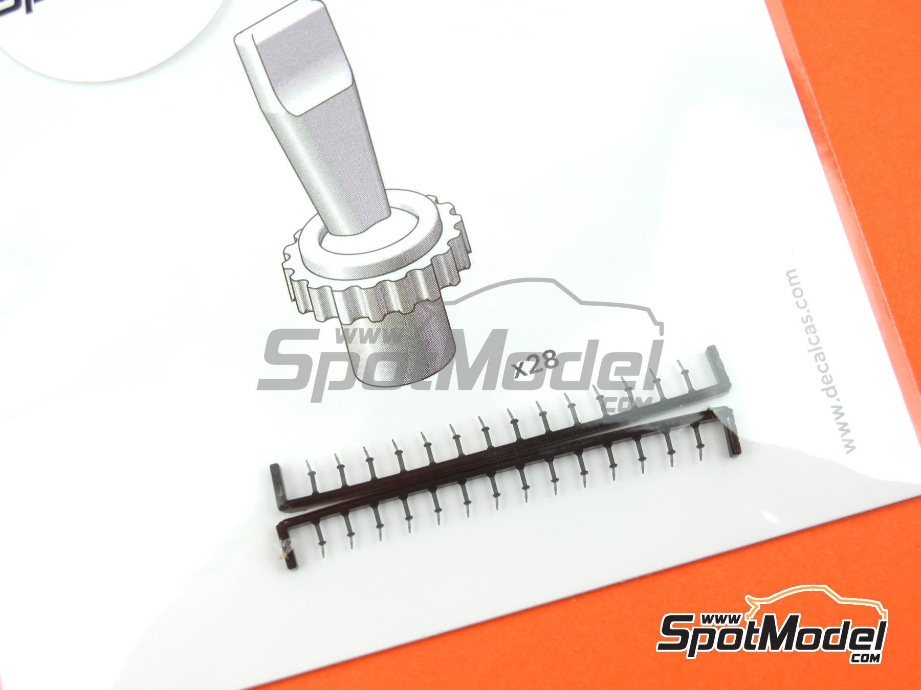 Image 11: Flat toggle switches - Type 1 | Detail in 1/20 scale manufactured by Decalcas (ref.&nbsp;DCL-PAR056)