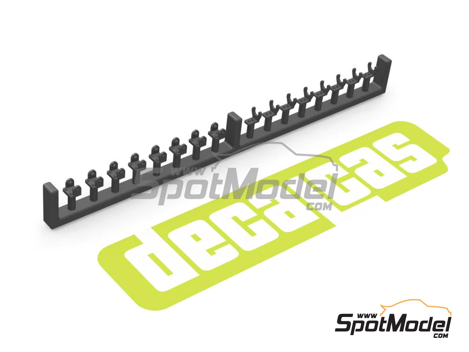 Image 9: Large Rubber bonnet hooks - Type 1 | Bonnet pins in 1/24 scale manufactured by Decalcas (ref.&nbsp;DCL-PAR069)
