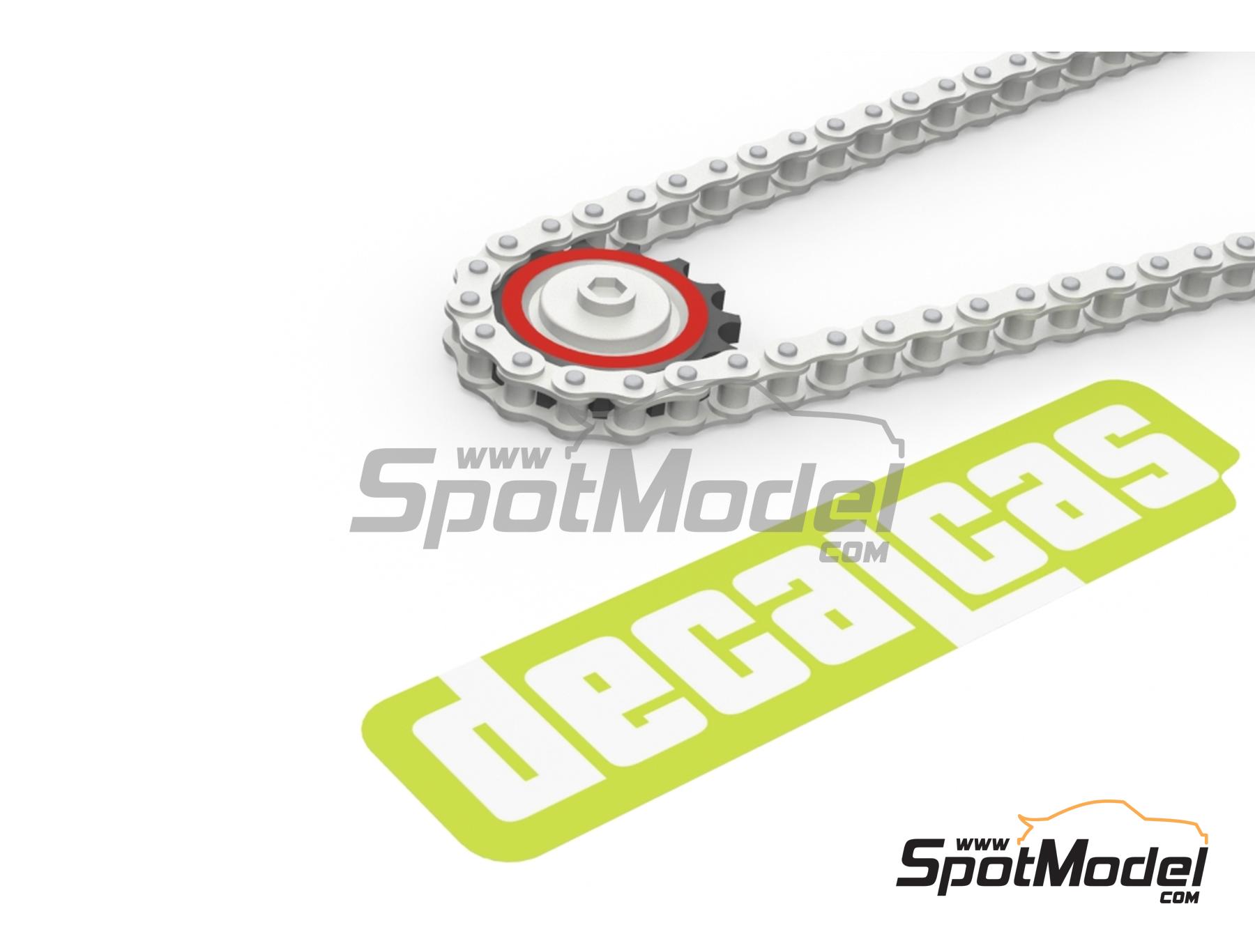 Image 5: Ducati Superleggera V4 | Chain set in 1/12 scale manufactured by Decalcas (ref.&nbsp;DCL-PAR083)
