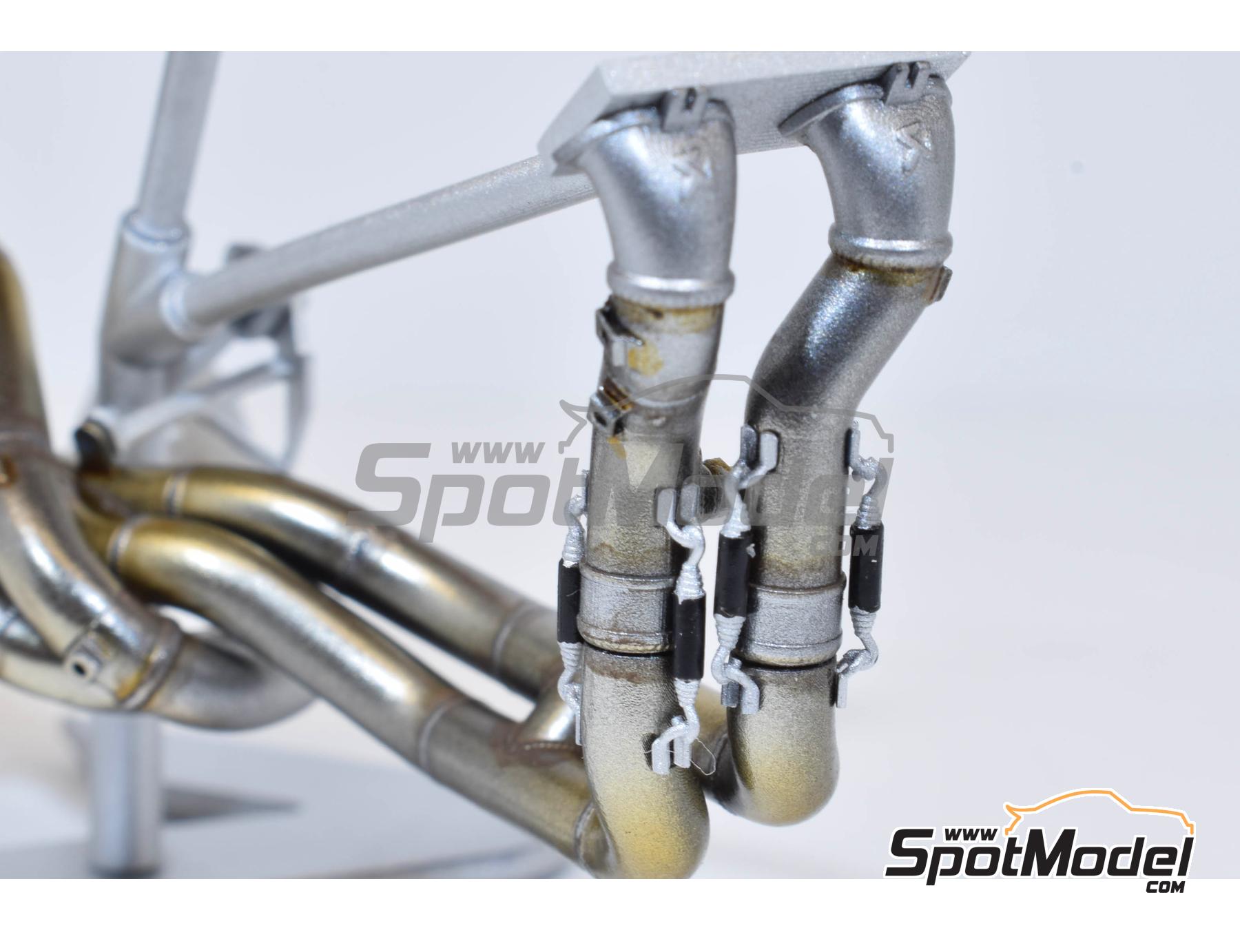Image 20: Ducati Superleggera V4 | Exhaust in 1/12 scale manufactured by Decalcas (ref. DCL-PAR085)