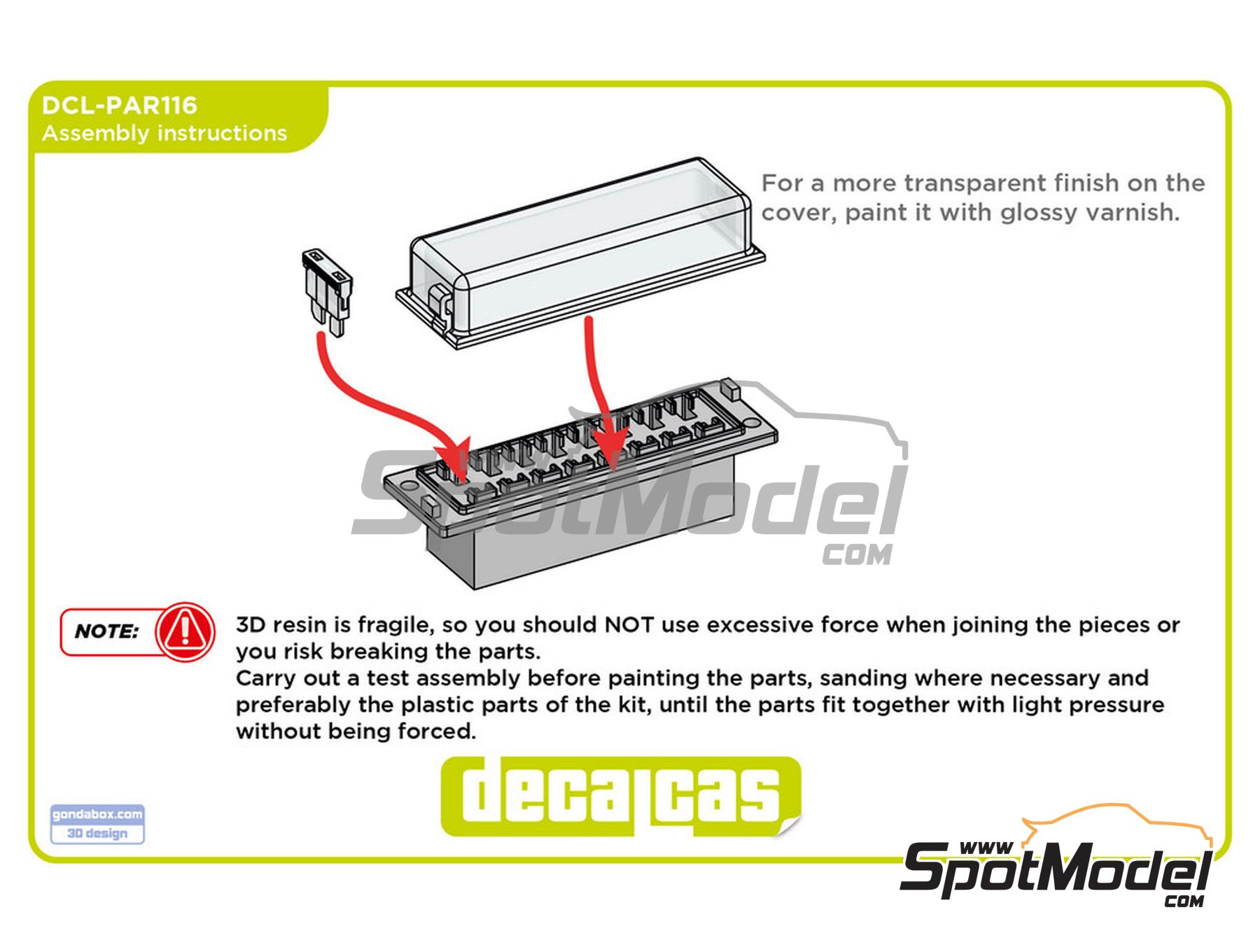 Image 7: Blade fuse box 8 ways with fuses | Detail in 1/12 scale manufactured by Decalcas (ref.&nbsp;DCL-PAR116)