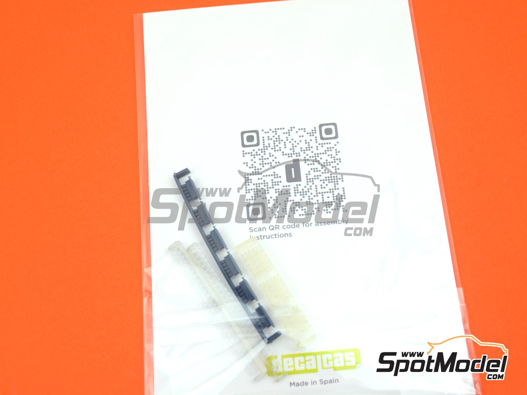 Image 11: Blade fuse box 8 ways with fuses | Detail in 1/12 scale manufactured by Decalcas (ref.&nbsp;DCL-PAR116)