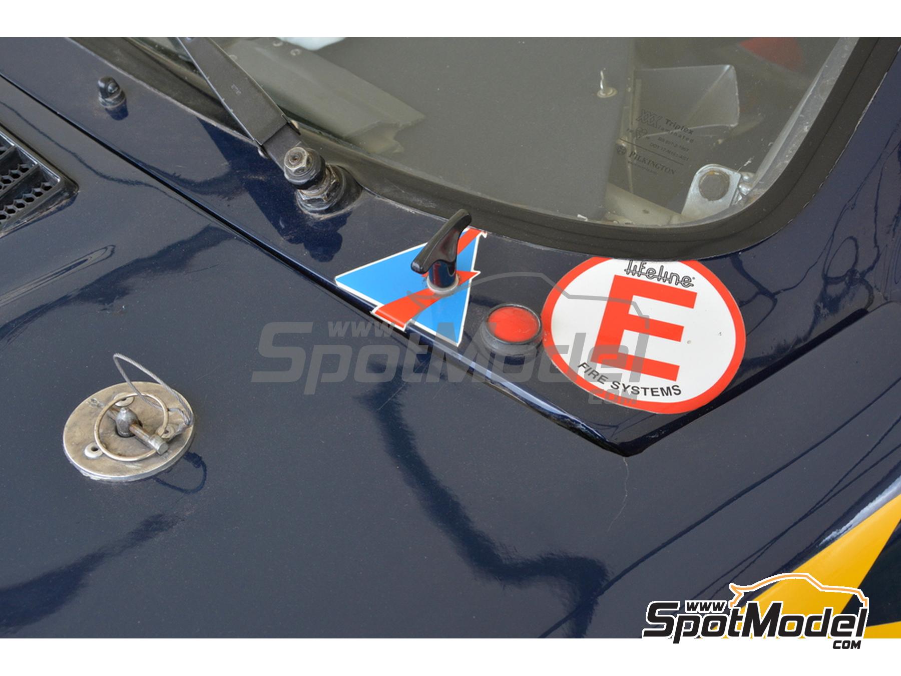 Image 12: Pulsador de emergencia - Tipo 4 | Detalle en escala&nbsp;1/24 fabricado por Decalcas (ref.&nbsp;DCL-PAR126)