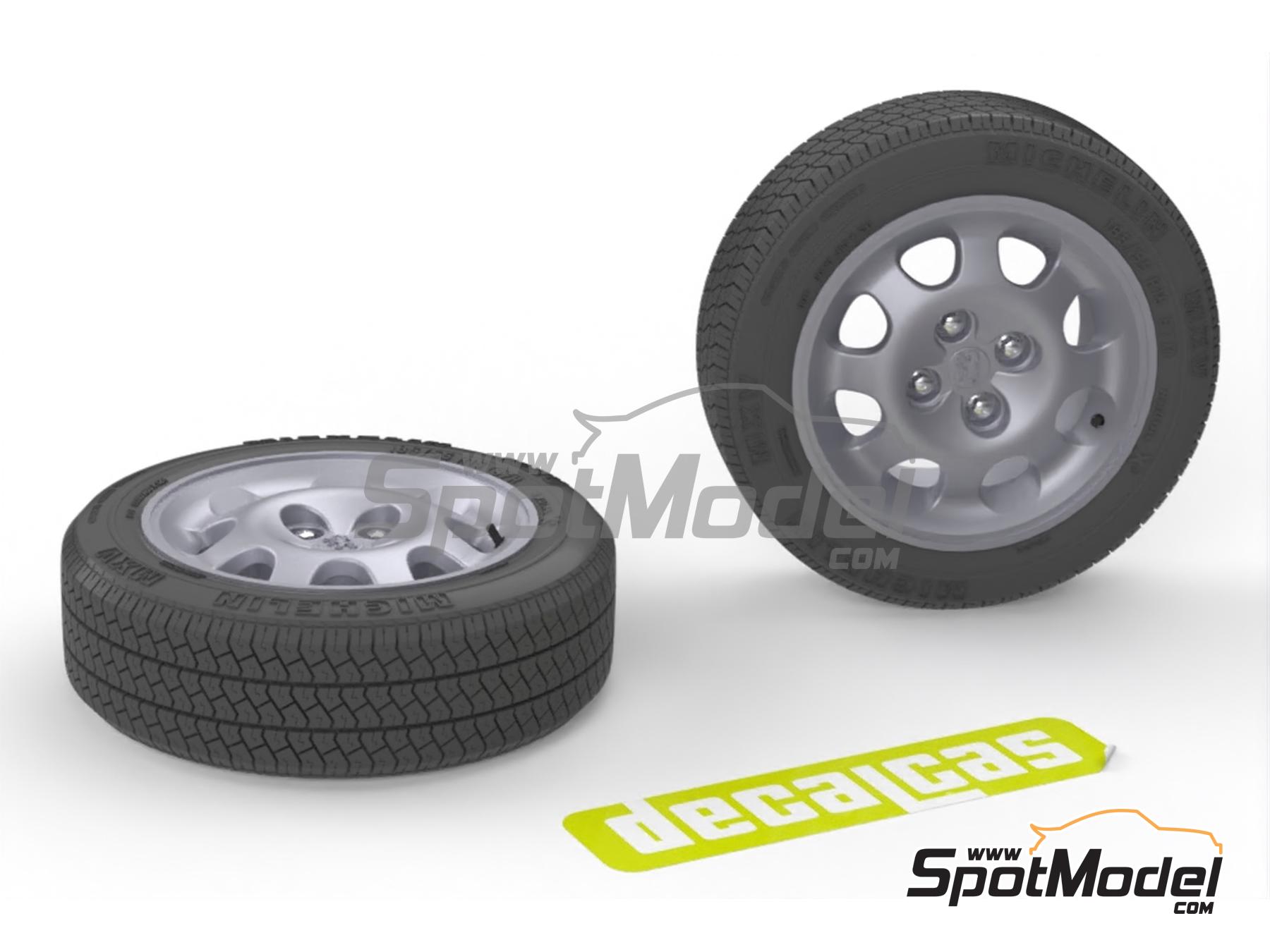Image 1: Speedline de 15 pulgadas con neum&aacute;ticos Michelin MXV para Peugeot 205 GTI | Set de llantas y neum&aacute;ticos en escala&nbsp;1/24 fabricado por Decalcas (ref.&nbsp;DCL-PAR180)