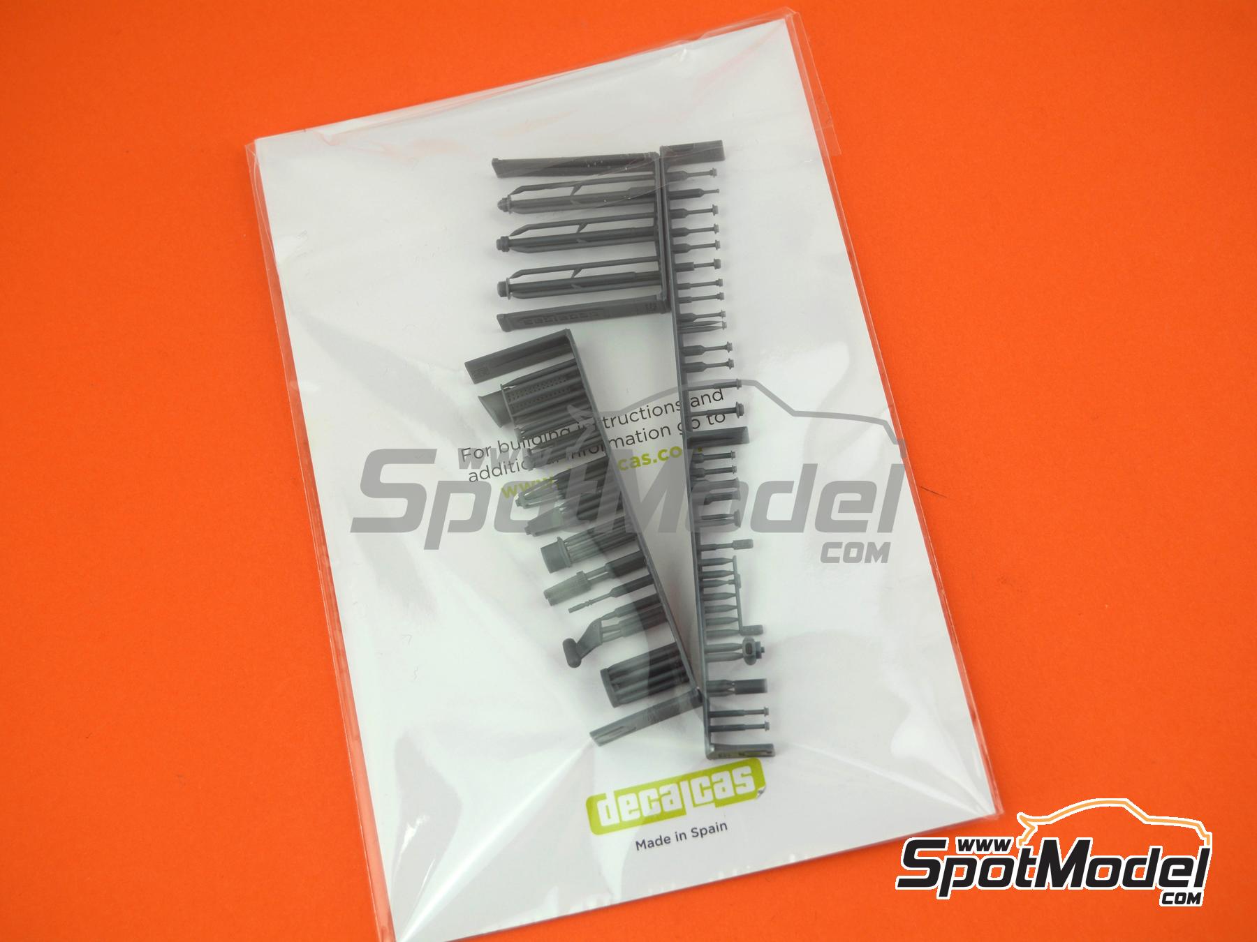 Image 3: Yamaha YZR-M1 -  2007 | Set de mejora y detallado en escala&nbsp;1/12 fabricado por Decalcas (ref.&nbsp;DCL-PAR187)