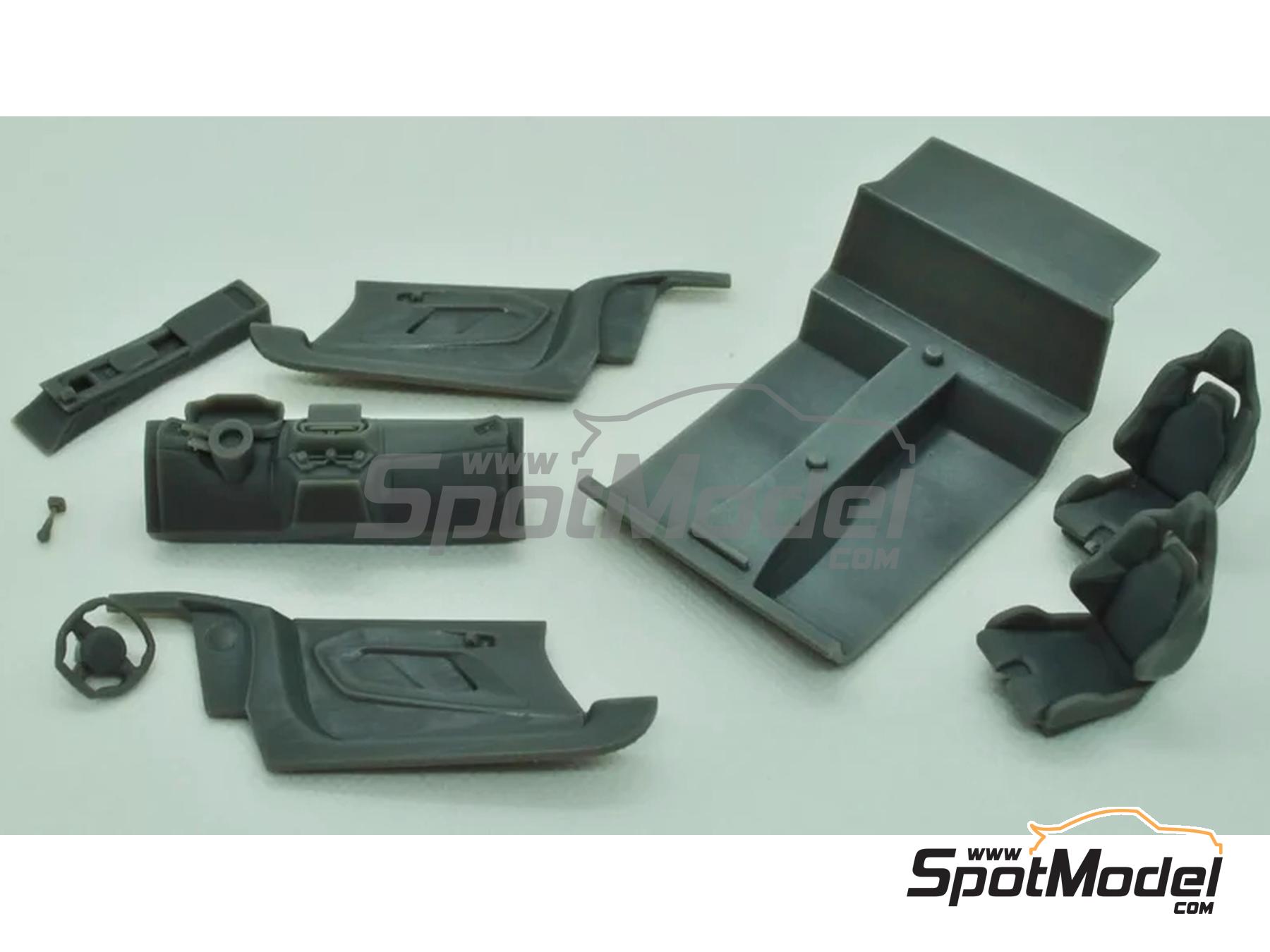 Image 3: Aston Martin Valour -  2024 | Car scale model kit in 1/24 scale manufactured by DiOlex Production (ref.&nbsp;DP24028)